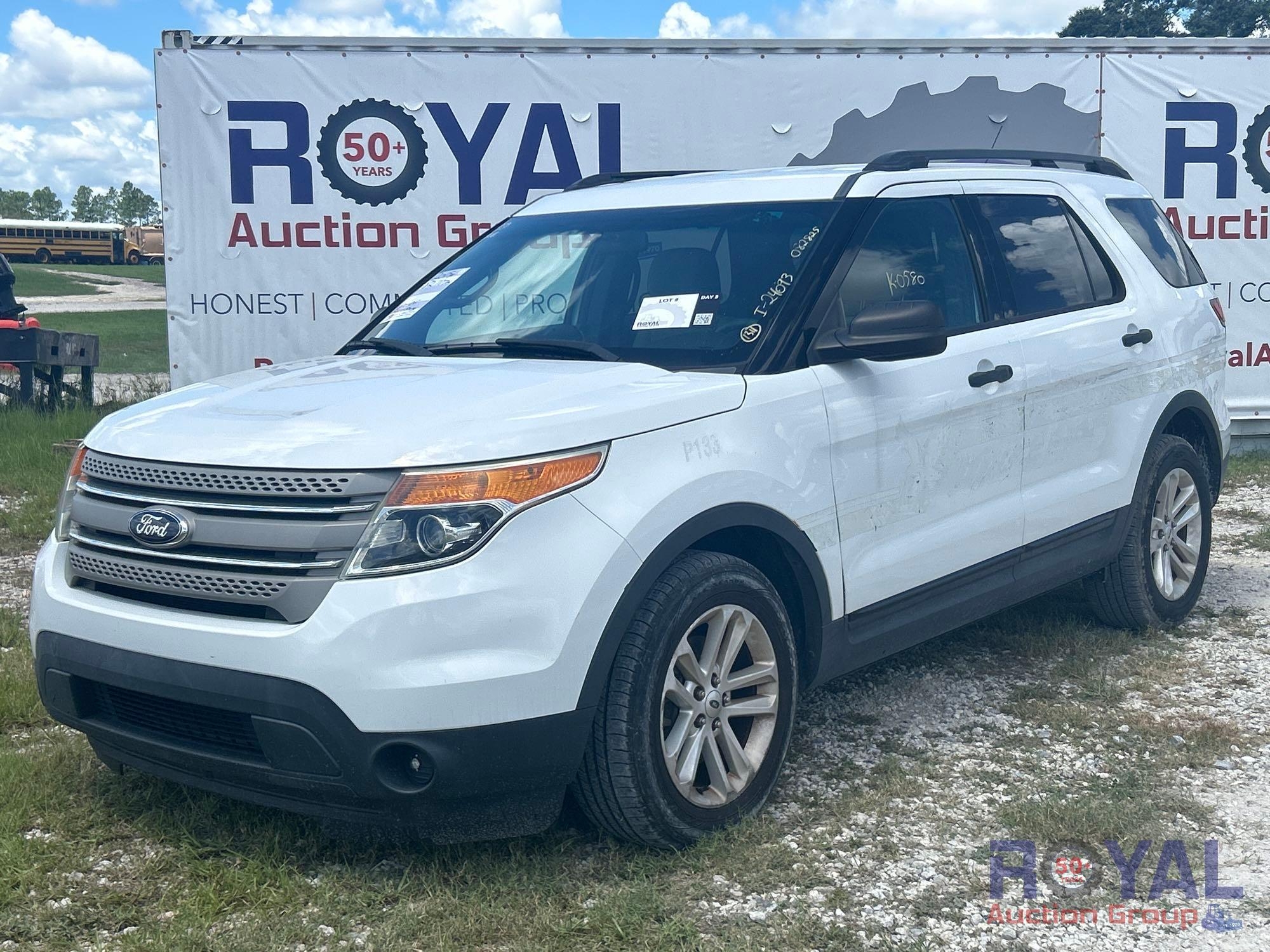 2015 Ford Explorer SUV (A51694)