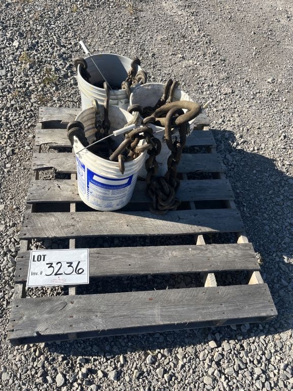 Pallet of miscellaneous chains  (A52384)