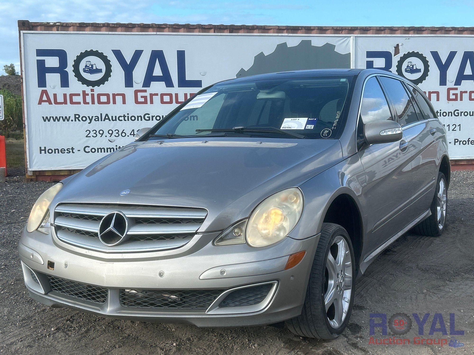 2006 Mercedes AWD Van (A55758)