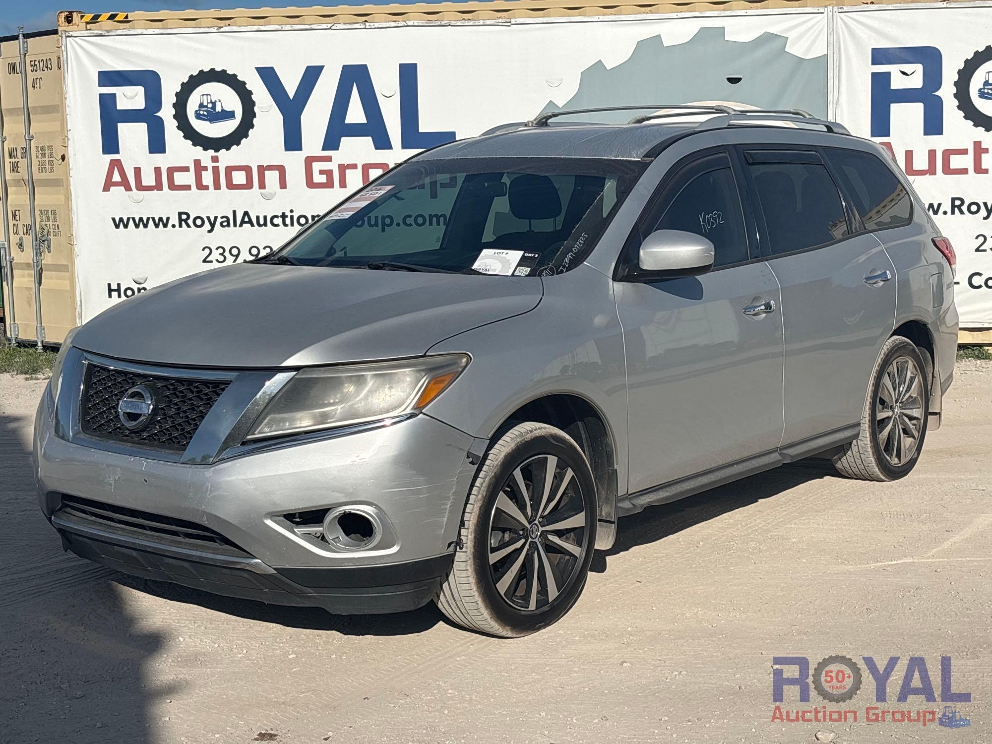 2016 Nissan Pathfinder SUV (A50324)