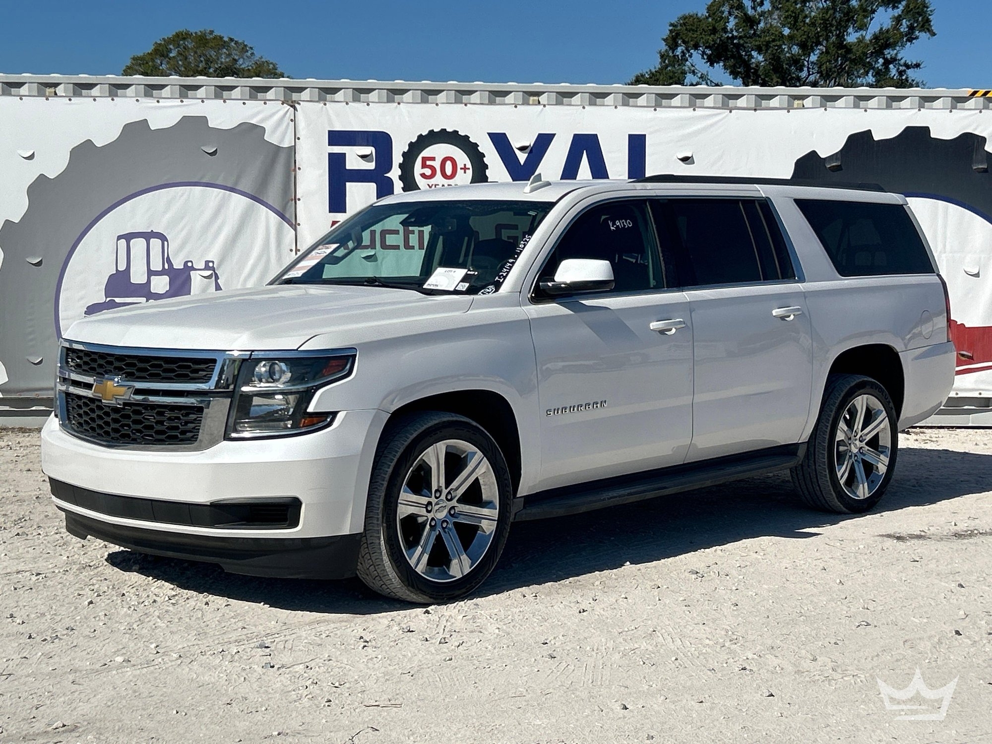 2016 Chevrolet Suburban SUV (A55853)