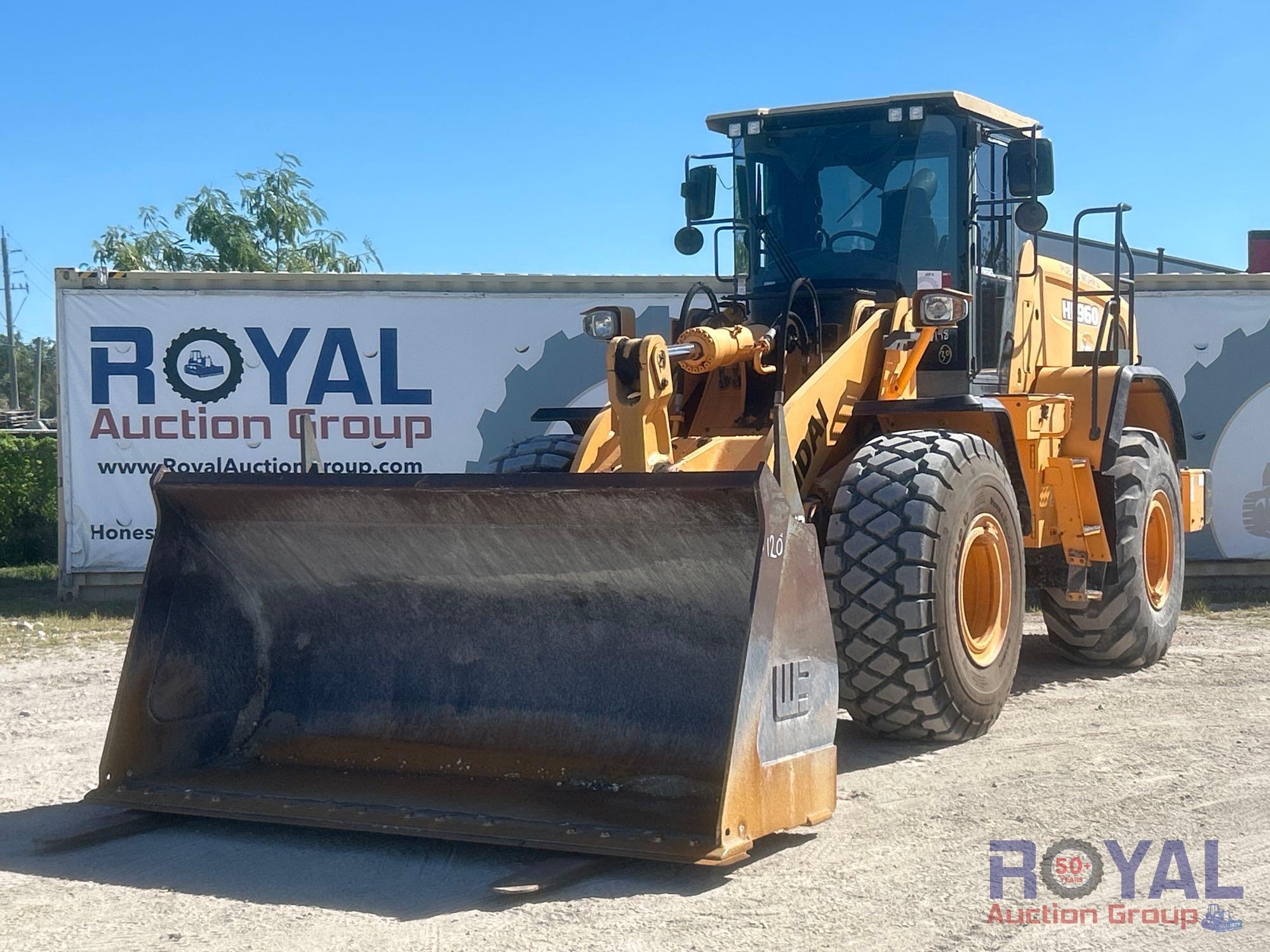 Hyundai HL 960 Wheel Loader (A56857)