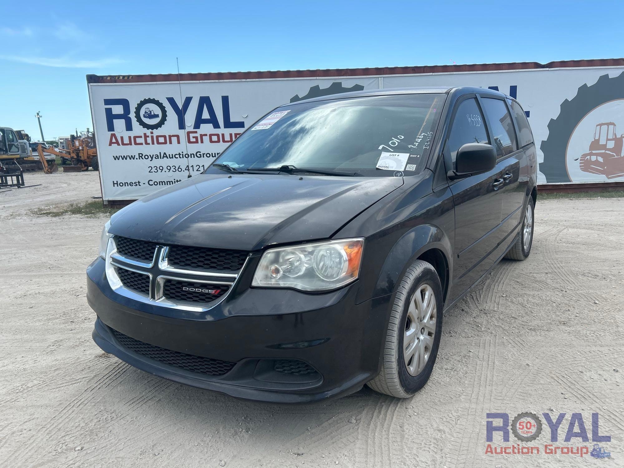 2016 Dodge Caravan Van (A53424)