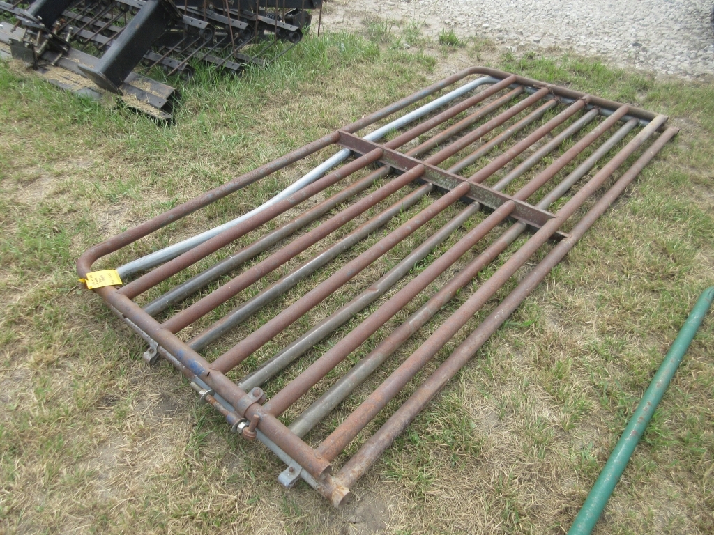 Lot (2) HD 10' Pipe Gates (A50515)