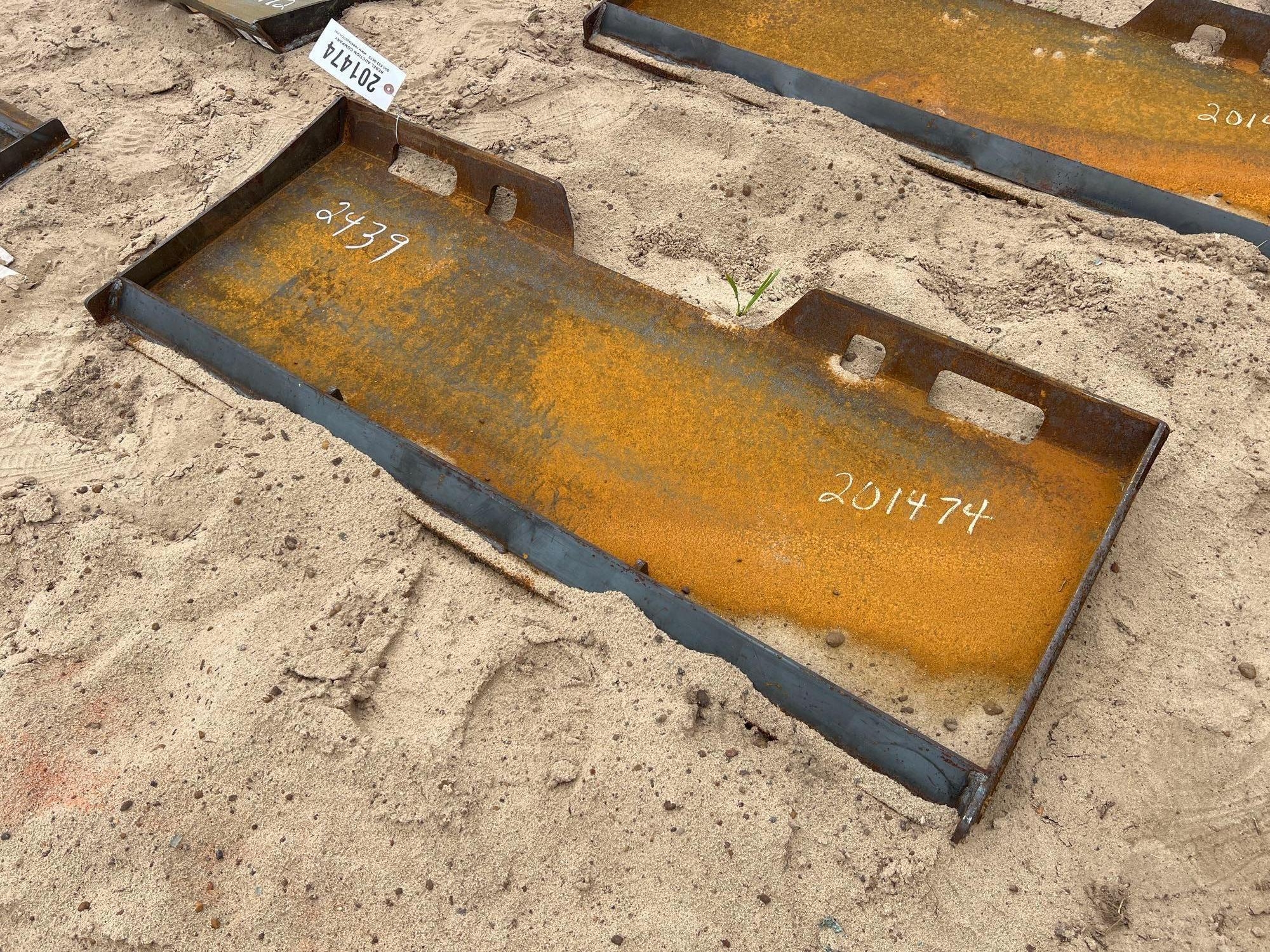 UNUSED LANDHONOR UNIVERSAL ADAPTER PLATES (A54757)