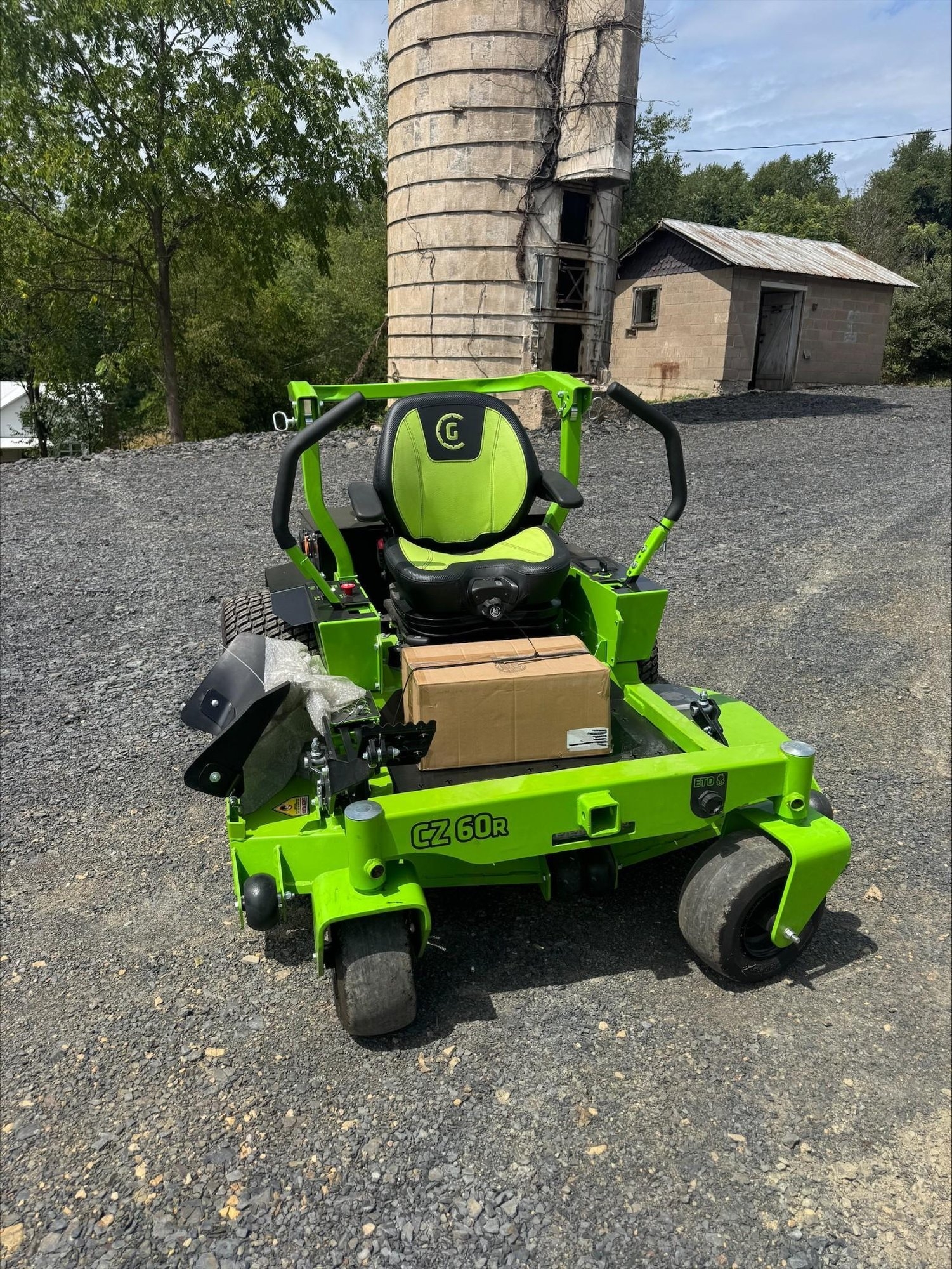 Greenworks Commercial 82V CZ60R Zero-Turn Mower- BRAND NEW, NEVER USED (A53473)