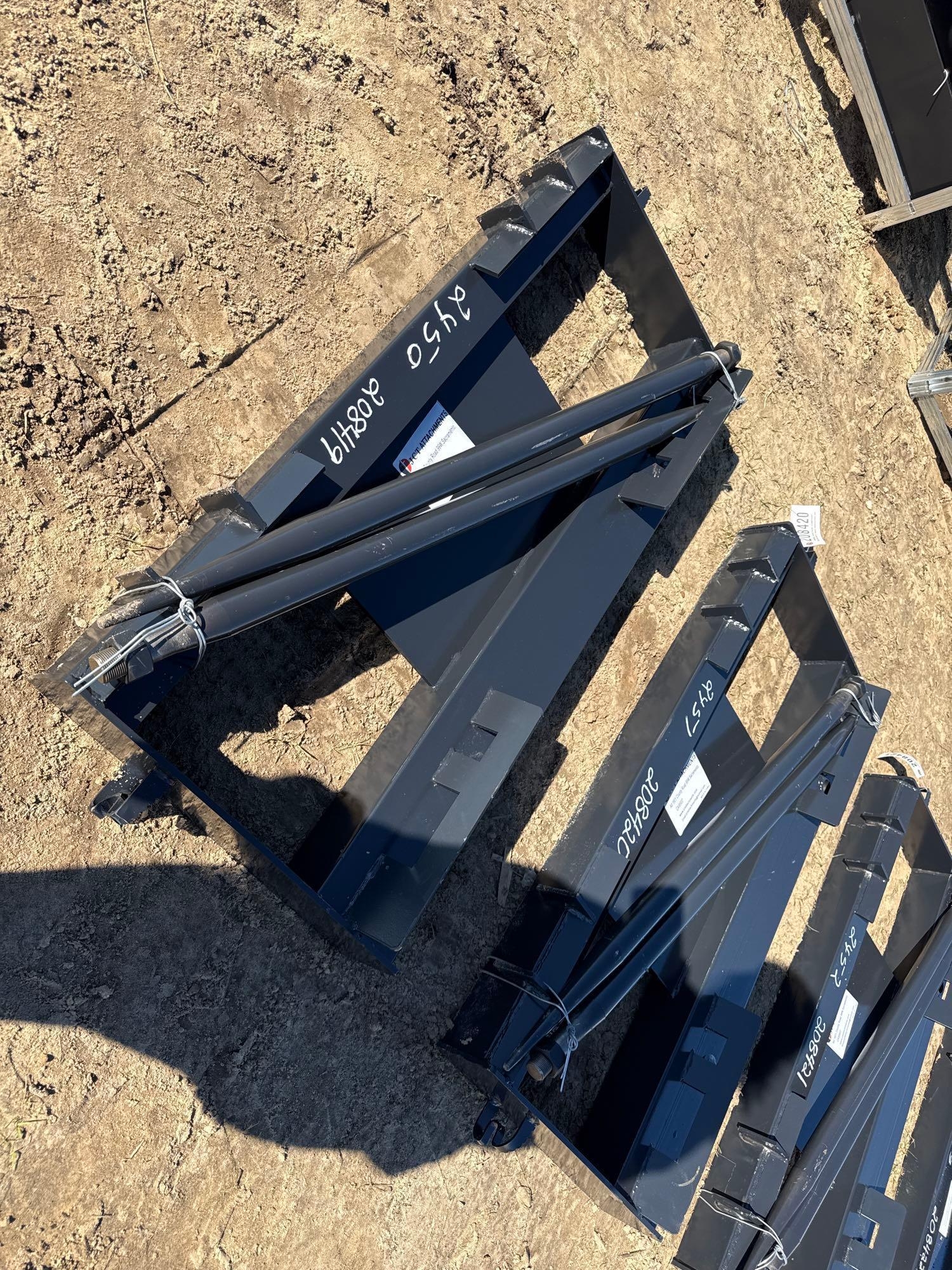 UNUSED JCT 2 PRONG BALE SPEAR (A58376)