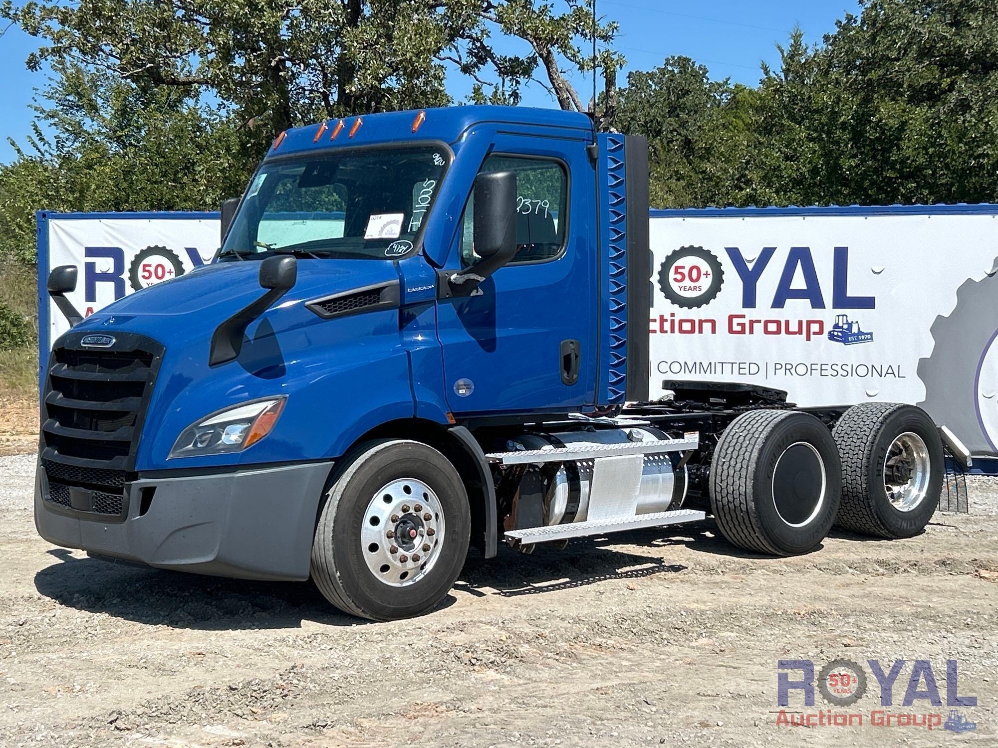 2021 Freightliner Cascadia 116 T/A Day Cab Truck Tractor (A52377)