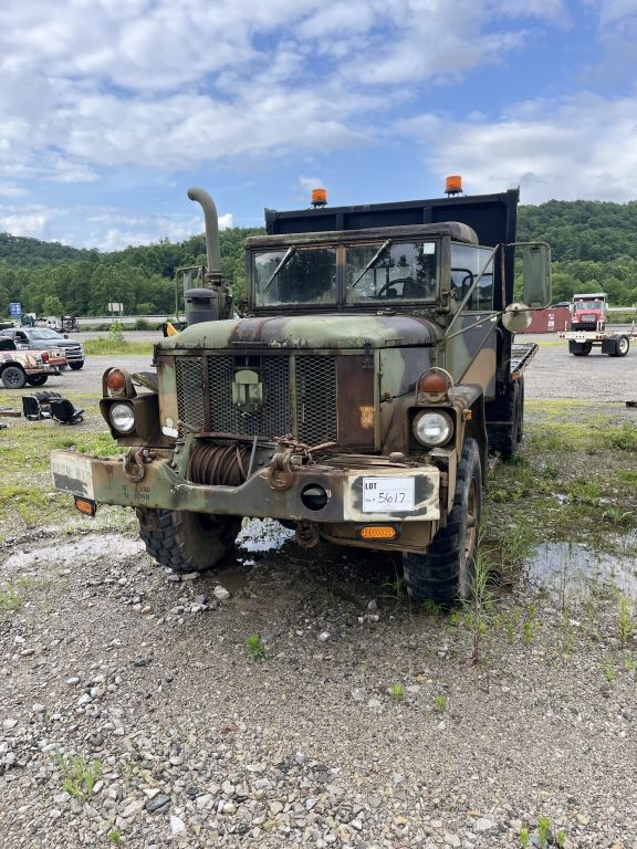 2 1/2 Ton Military Truck, 6x6, 16' Flatbed (A52384)