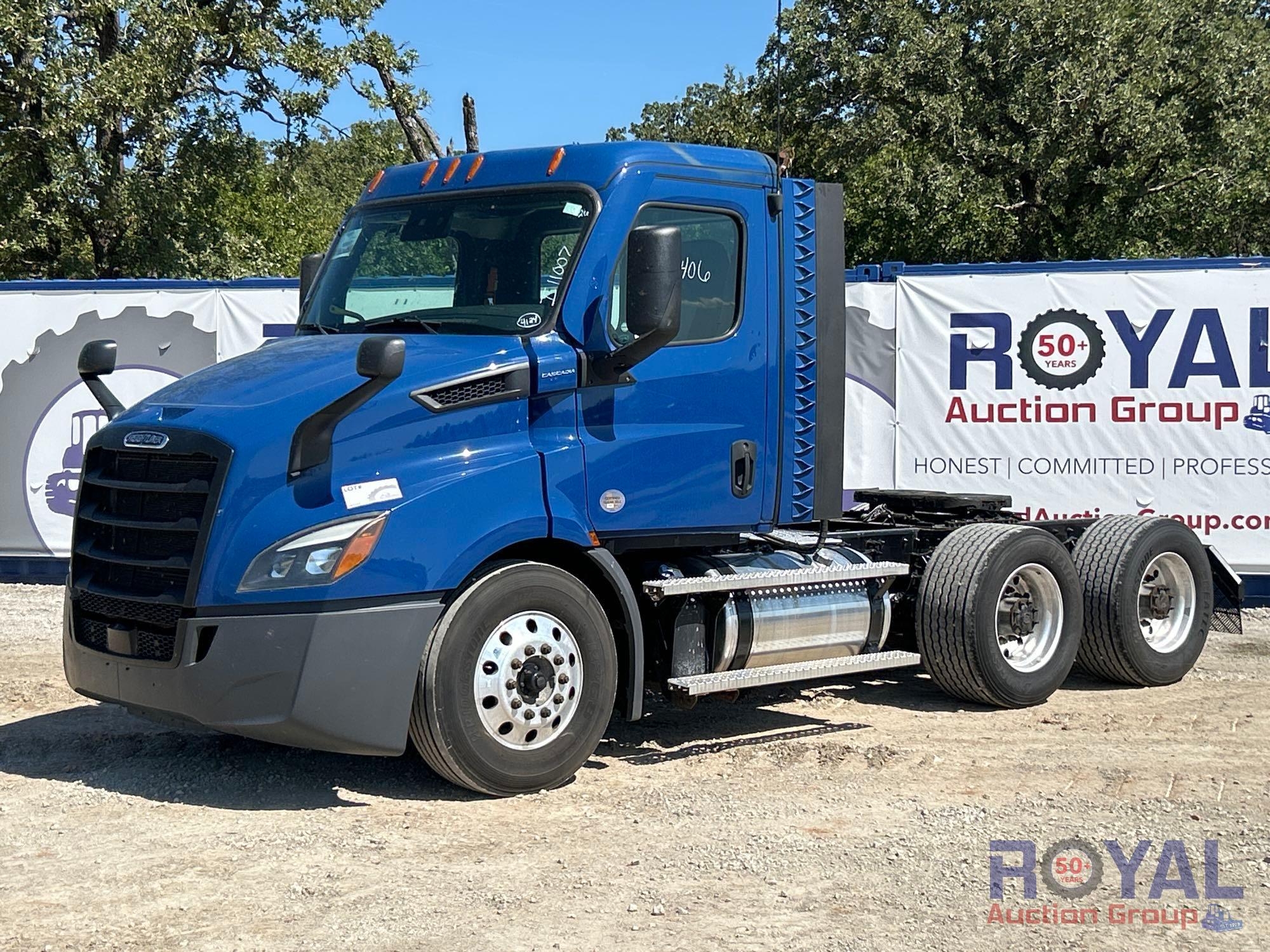 2021 Freightliner Cascadia 116 T/A Day Cab Truck Tractor (A52377)