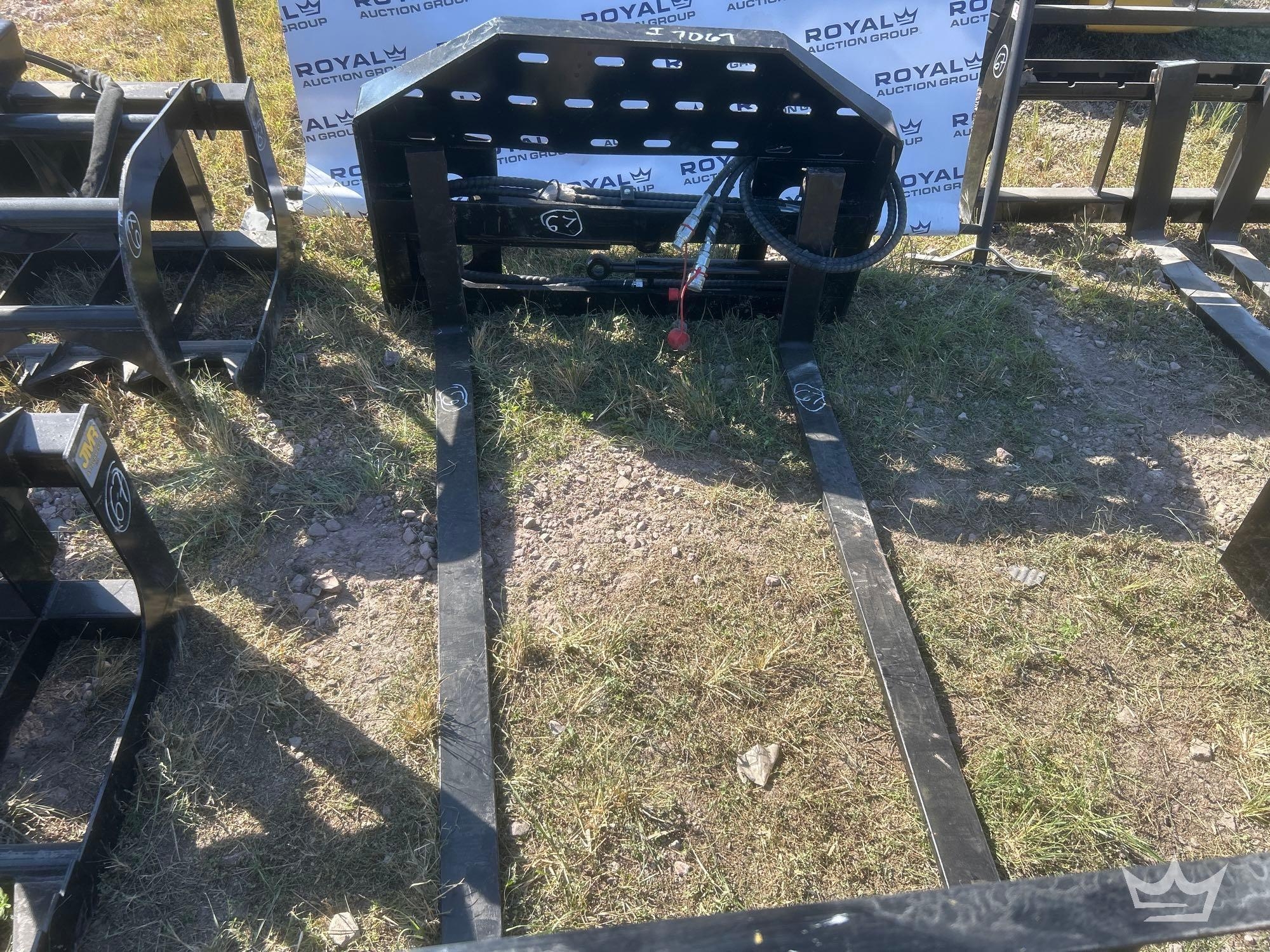 2025 SF60 60in Hydraulic Forks and Frame Skid Steer Attachment (A56857)