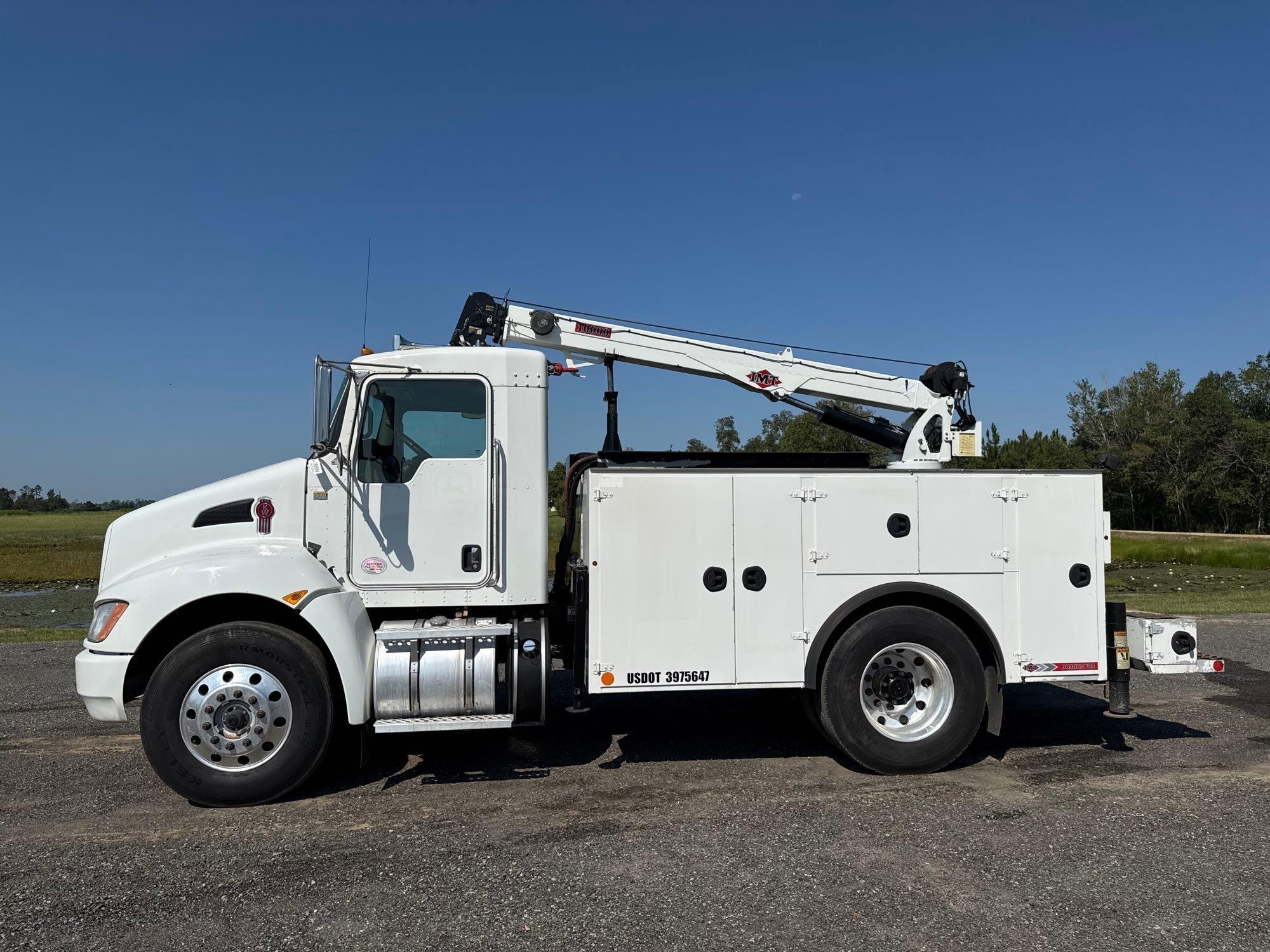 2016 KENWORTH T270 S/A SERVICE TRUCK (A51406)