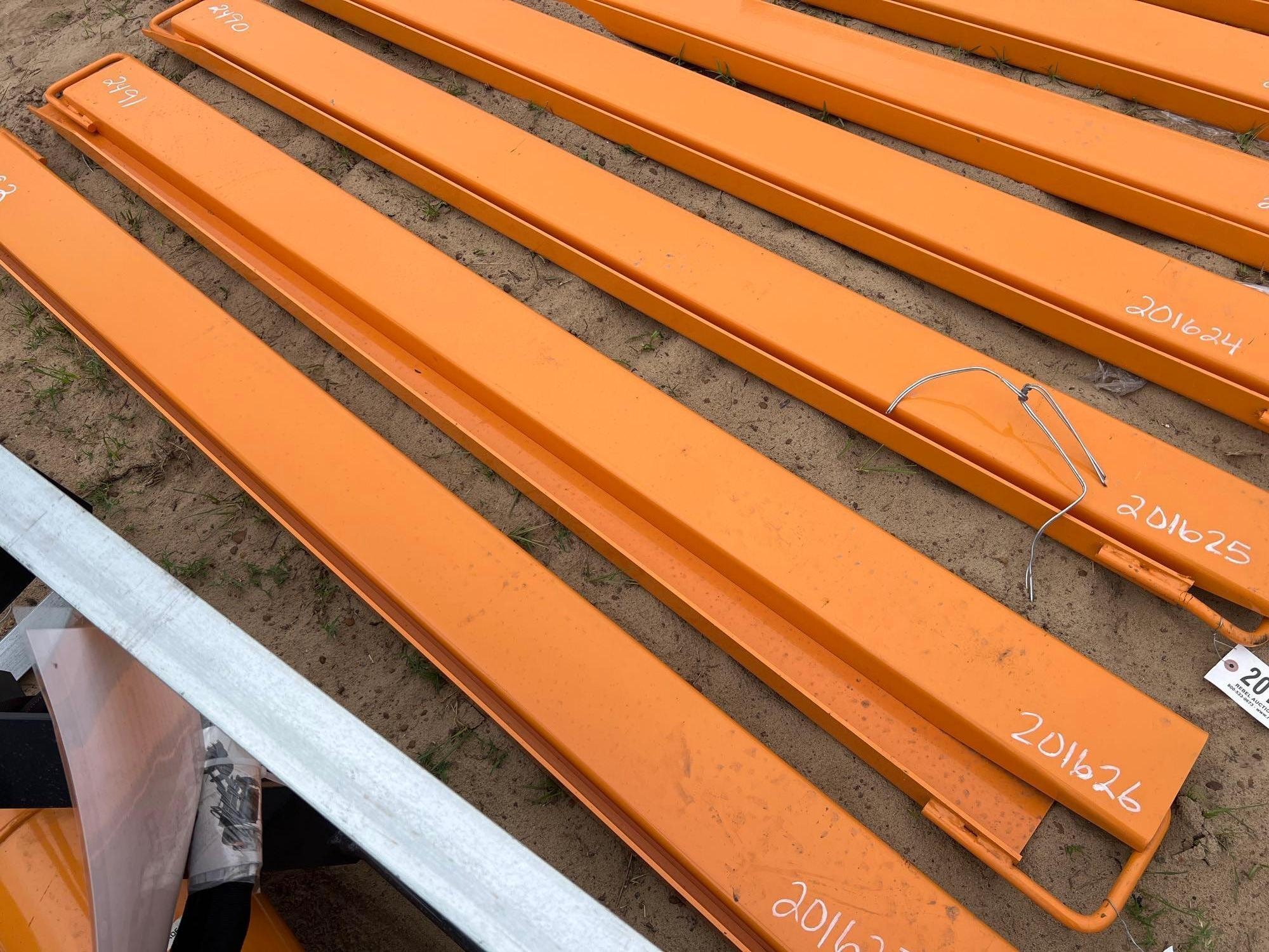 UNUSED LANDHONOR 82" FORK EXTENSIONS (A54757)