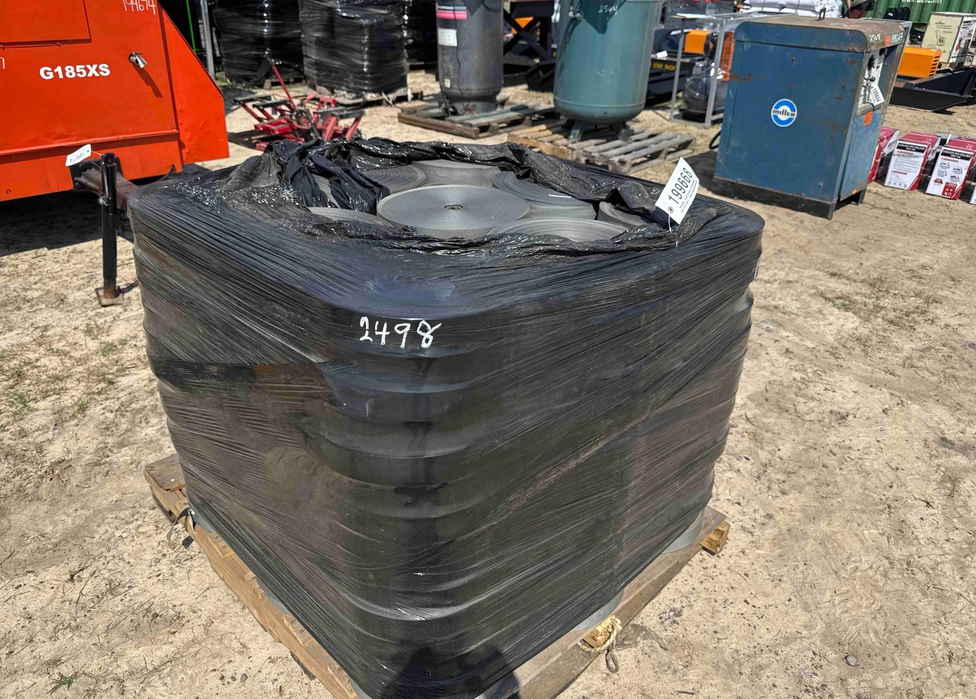 PALLET OF MILITARY STRAPS (A51248)