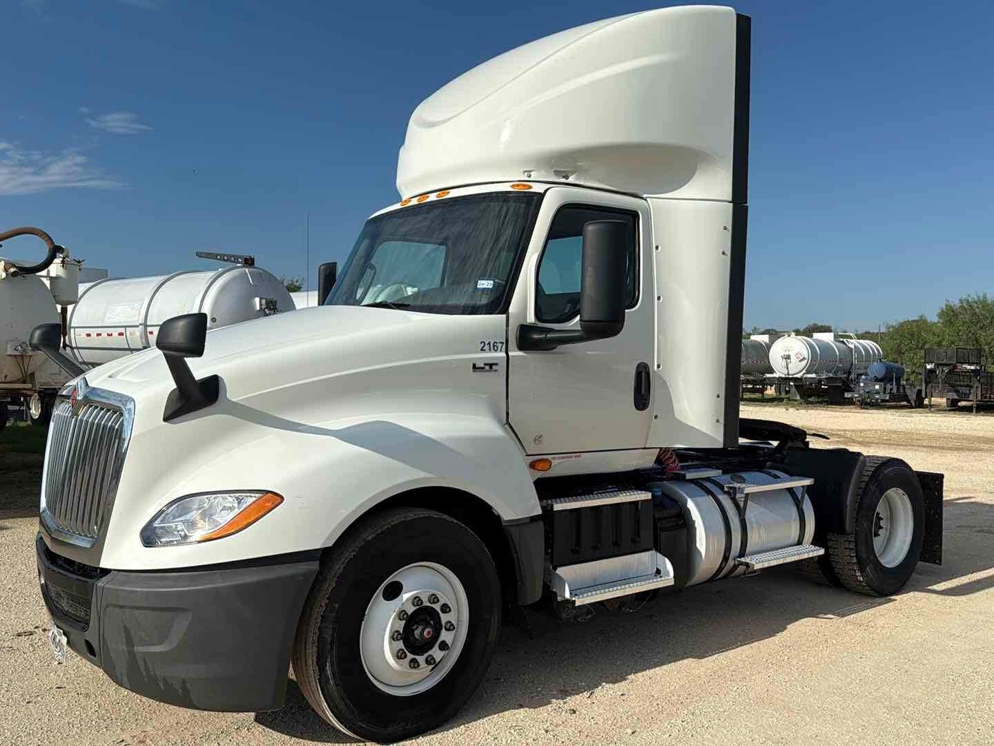 2020 INTERNATIONAL LT625 (A52472)