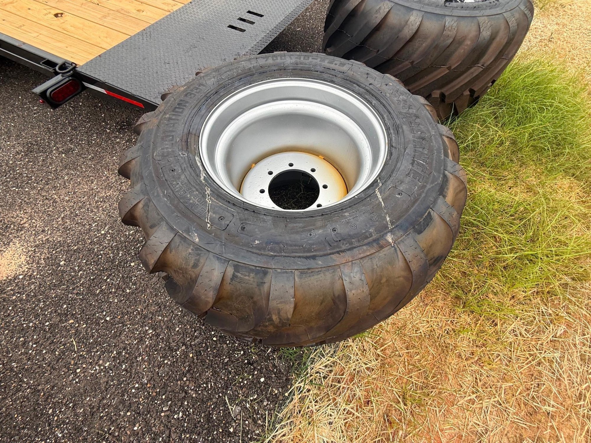 Pair of New 700/40-225 Alliance Tires with Rims (A53472)