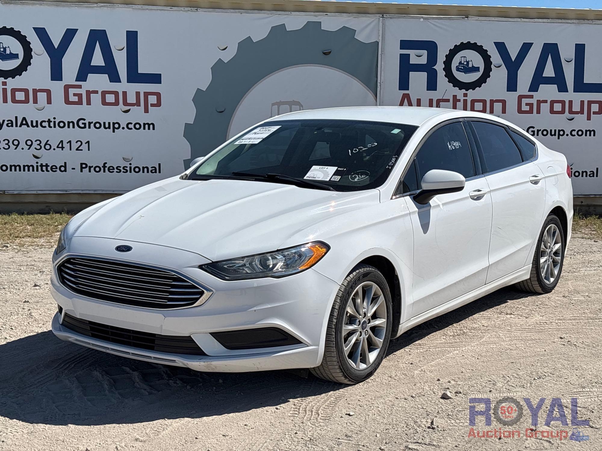 2017 Ford Fusion Hybrid Sedan (A56859)