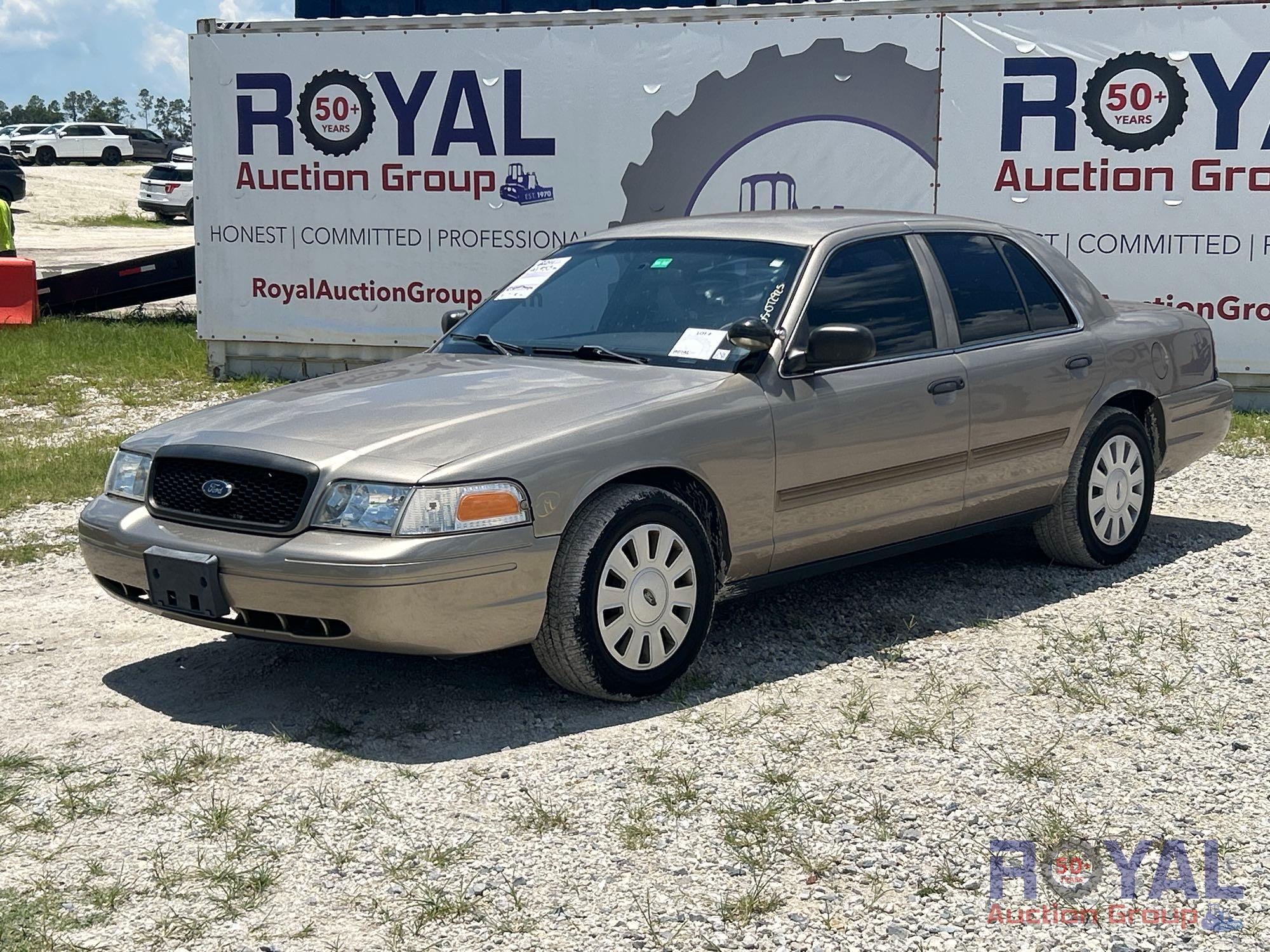 2011 Ford Crown Victoria Sedan (A51694)