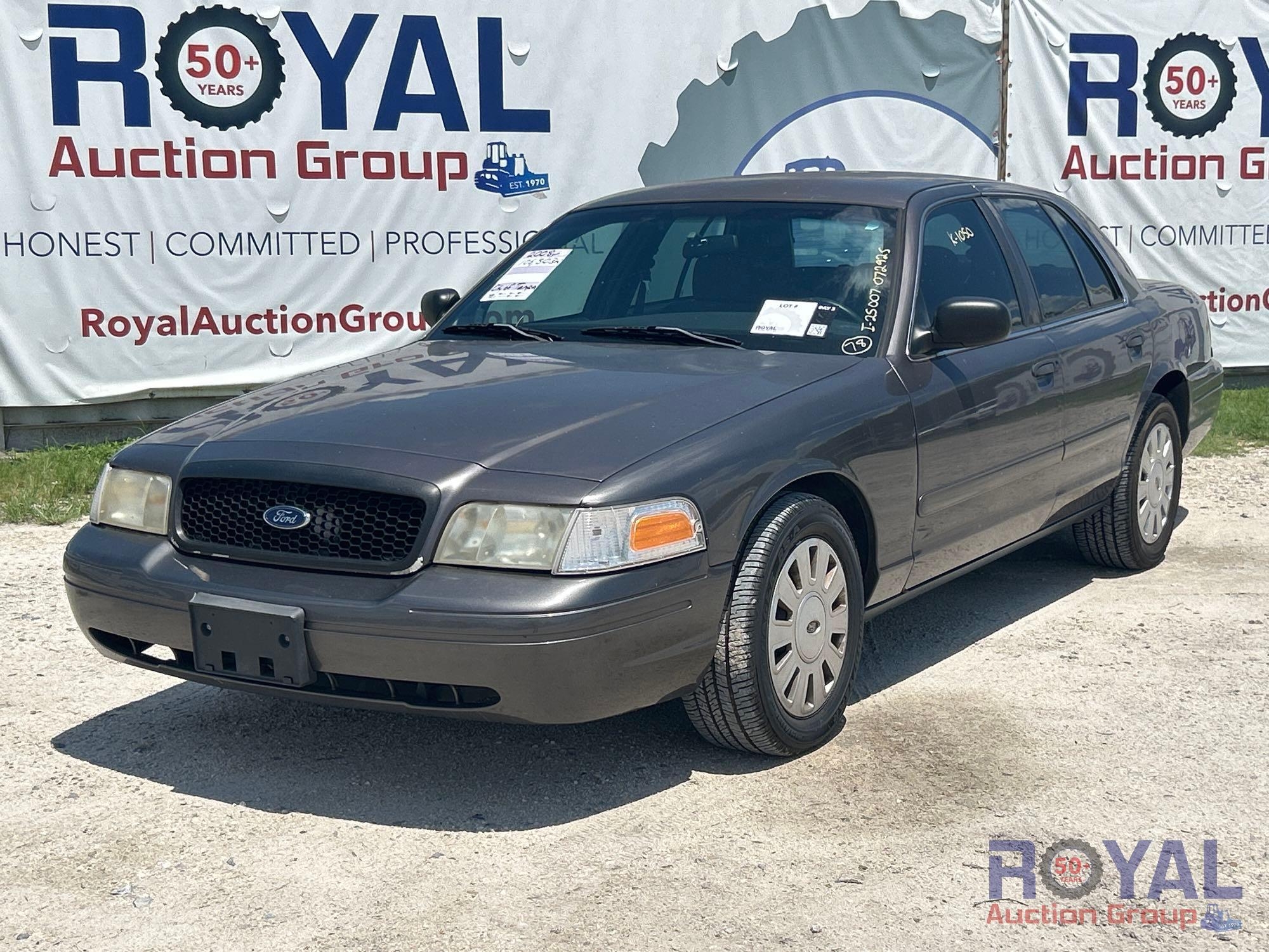 2008 Ford Crown Victoria Sedan (A51694)