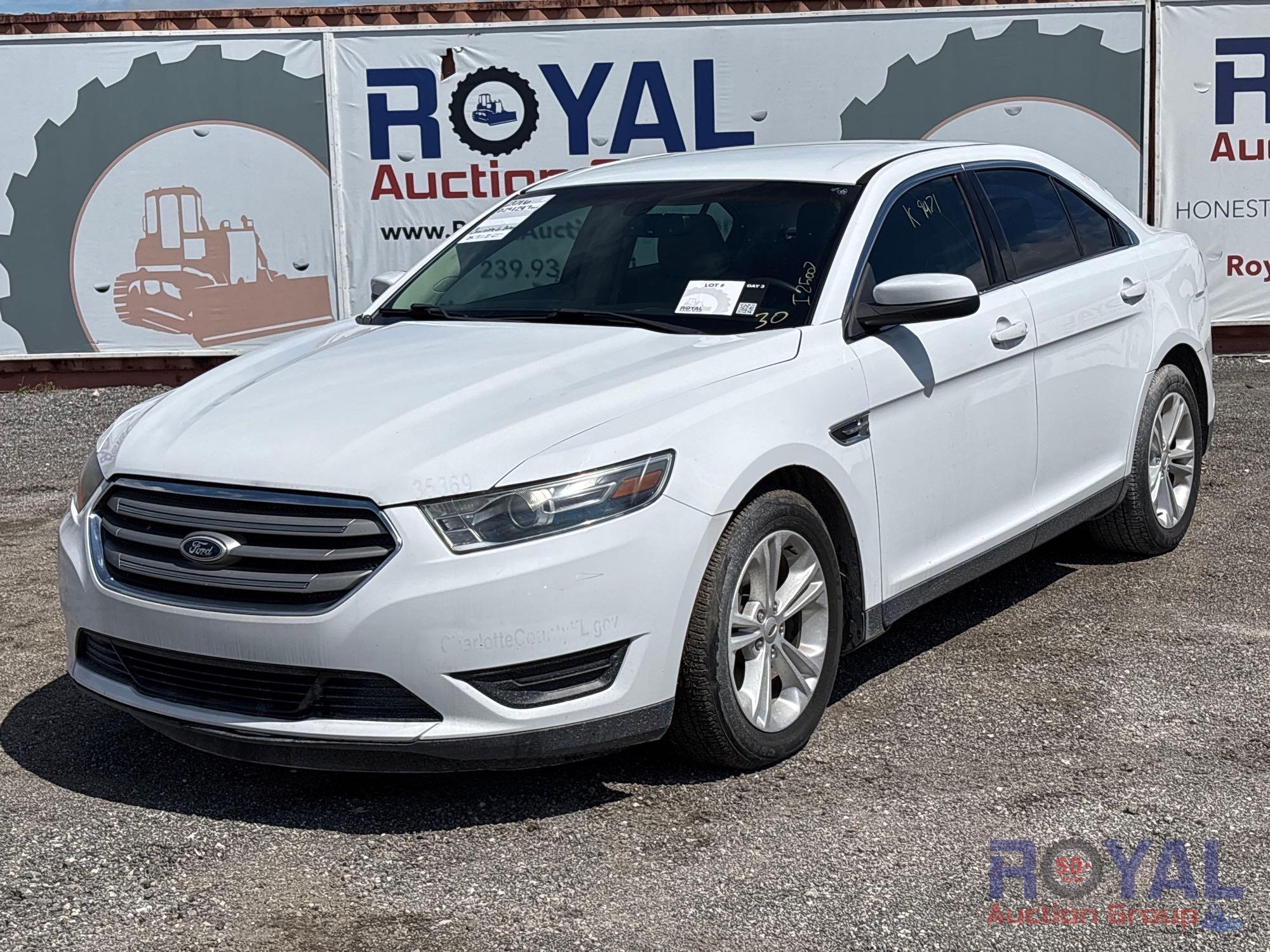 2016 Ford Taurus AWD Sedan (A53424)
