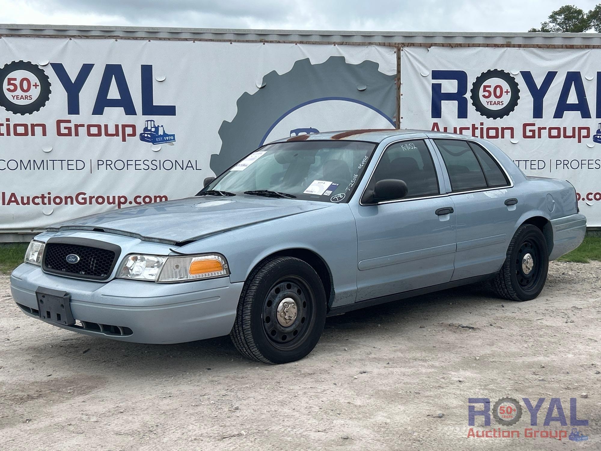 2008 Ford Crown Victoria Sedan (A48082)