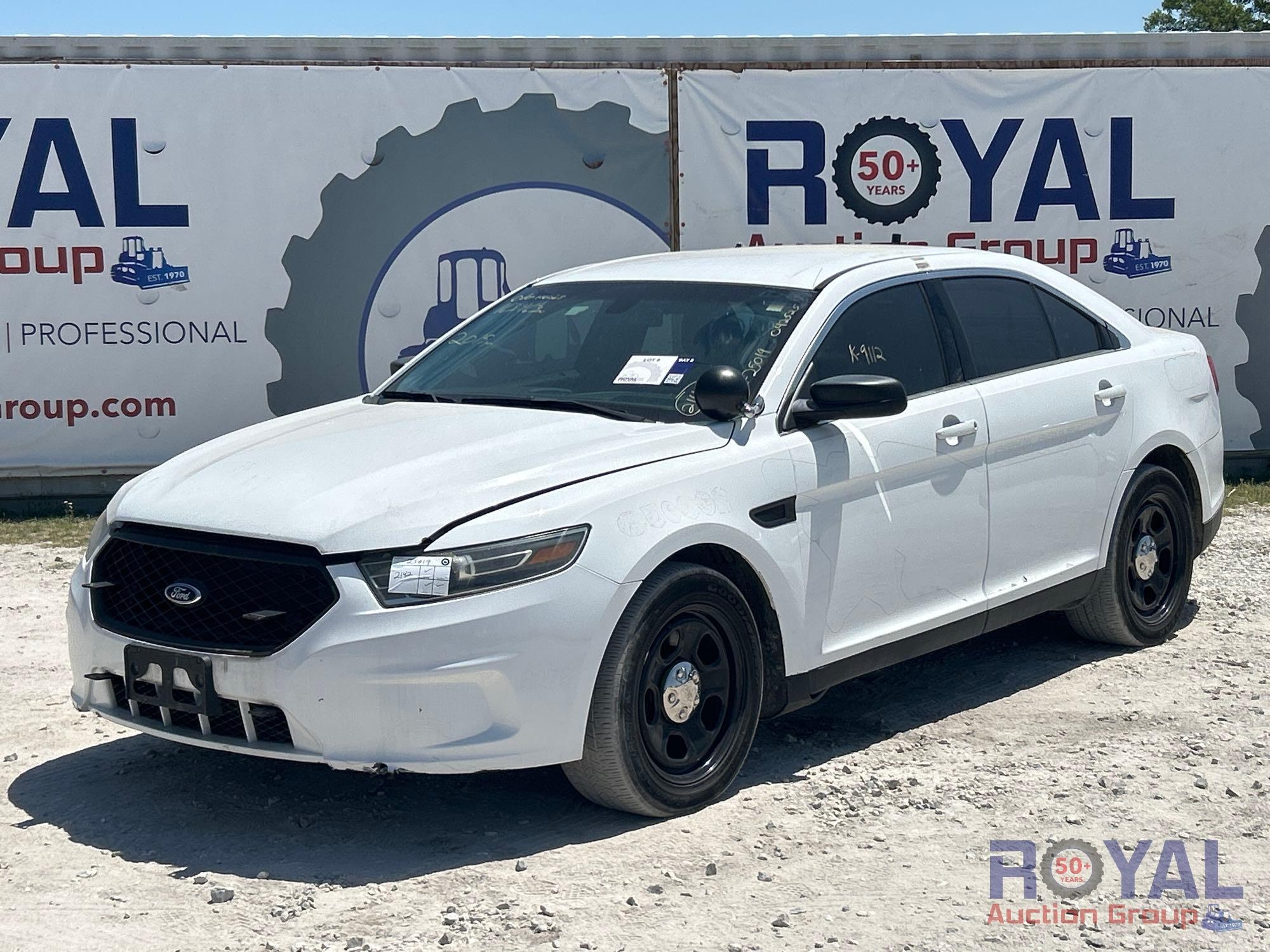 2015 Ford Taurus AWD Sedan (A44572)