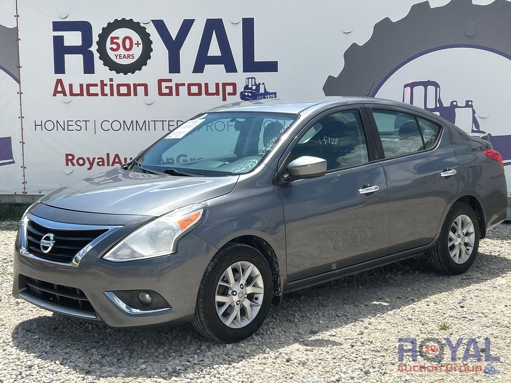 2018 Nissan Versa Sedan (A48082)