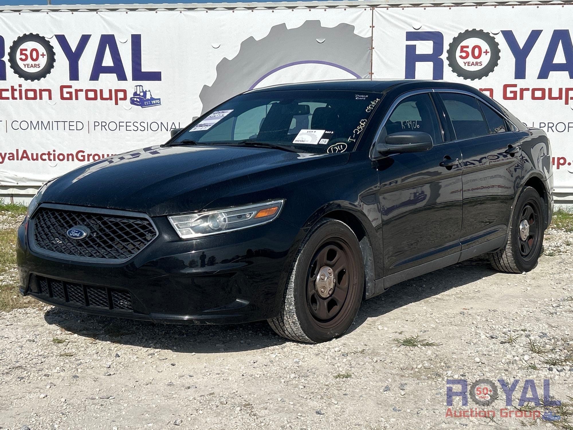2015 Ford Taurus AWD Sedan (A51694)