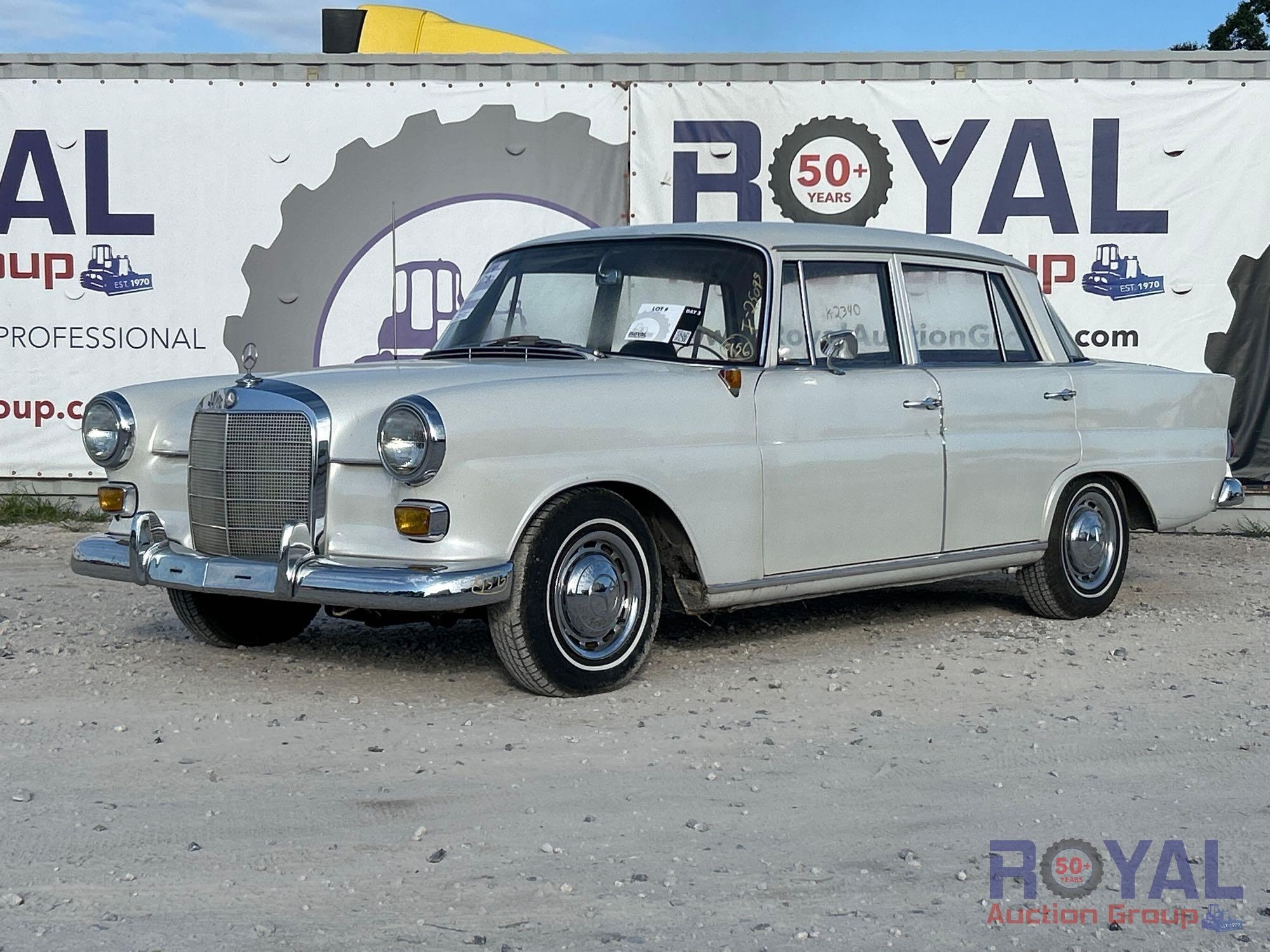 1964 Merzedes (A51694)