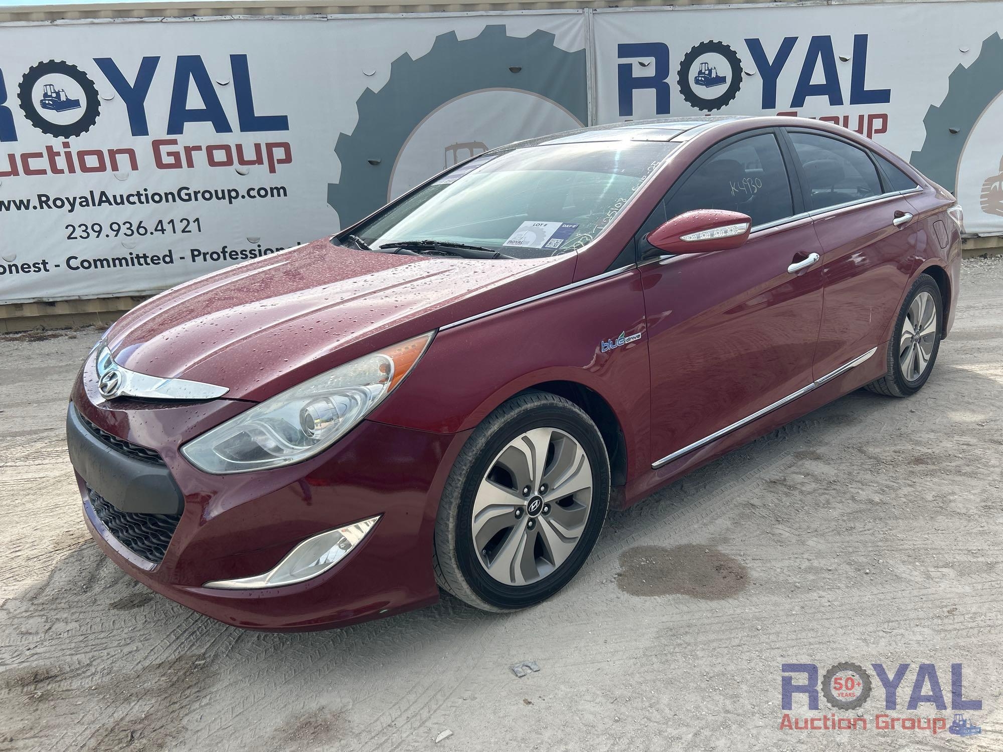 2015 Hyundai Sonata Hybrid Sedan (A55758)