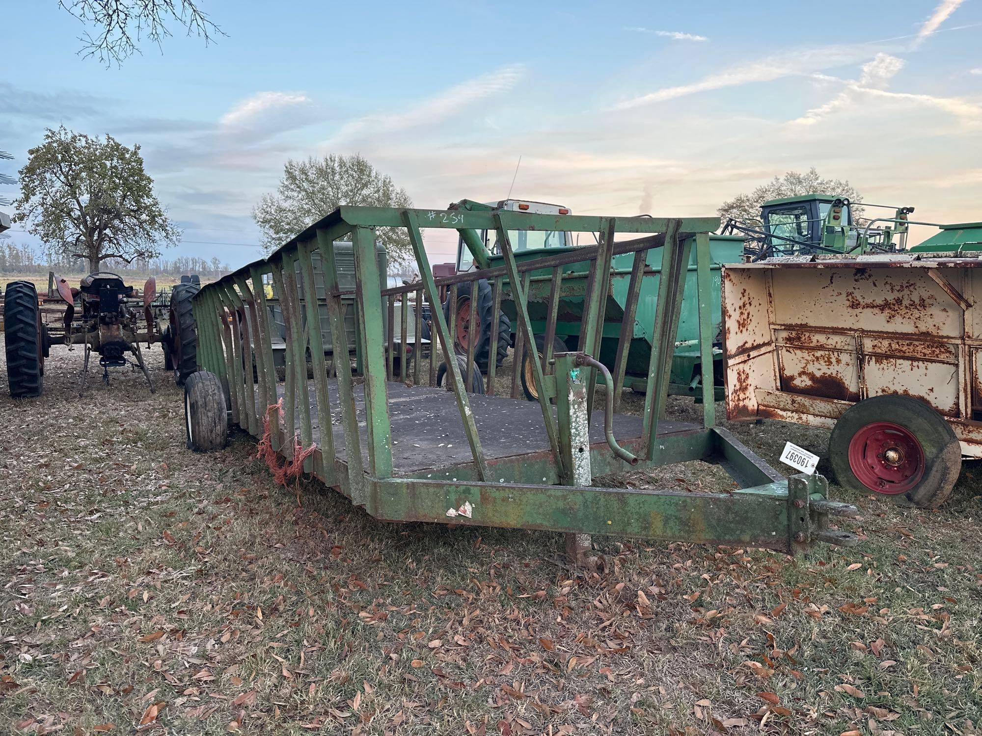 PORTABLE HAY FEEDER TRAILER (A52708)