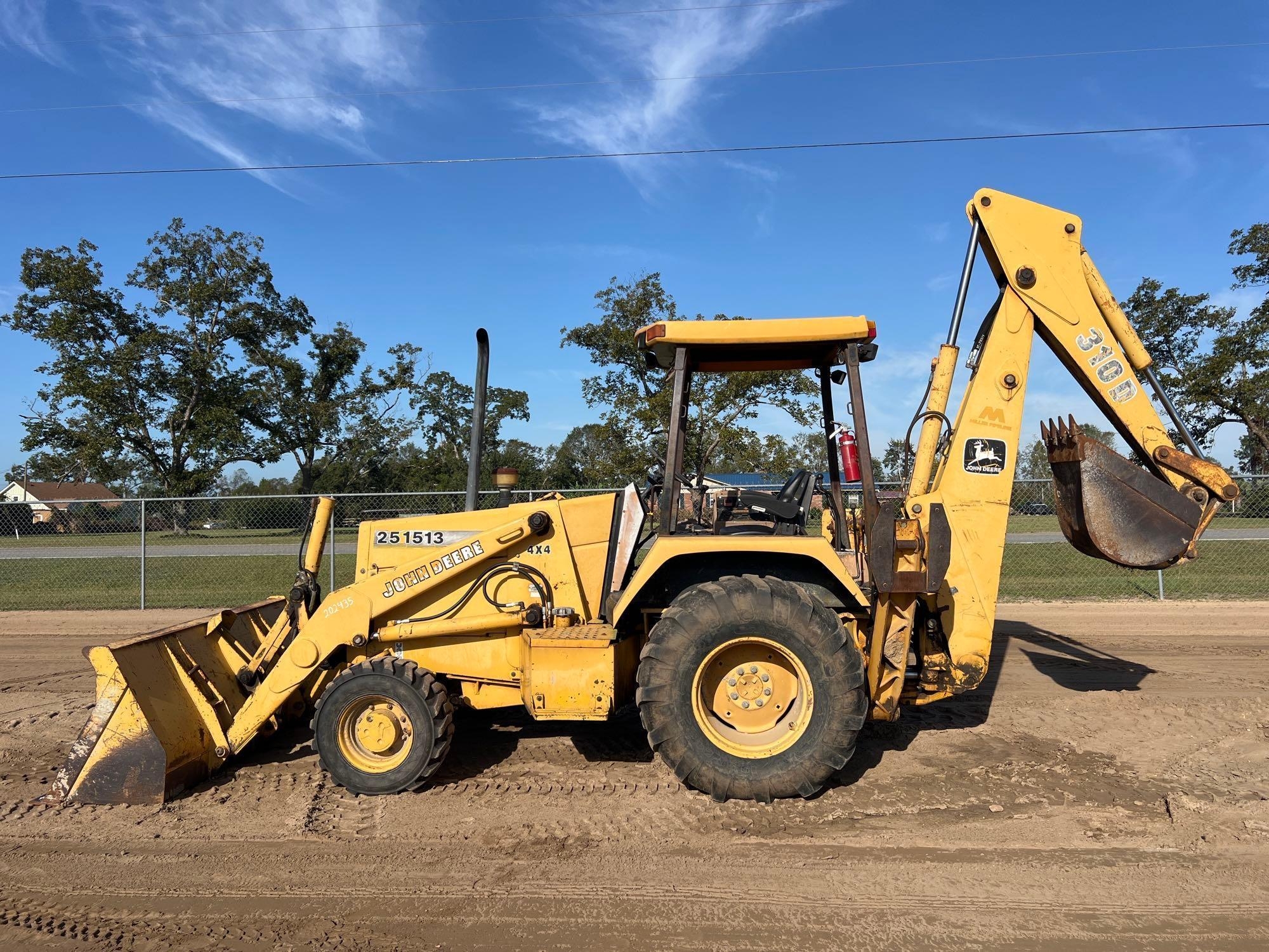 JOHN DEERE 310D BACKHOE (A52705)