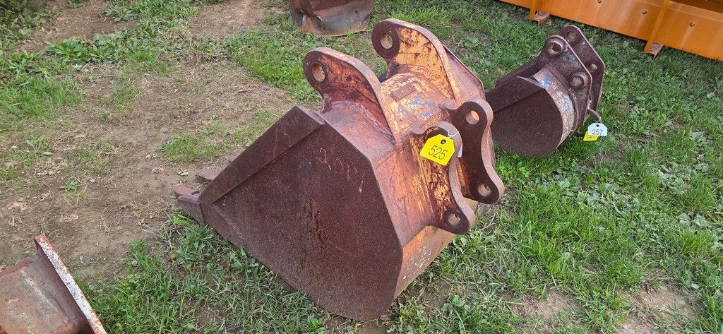 24" Backhoe Bucket (A50775)