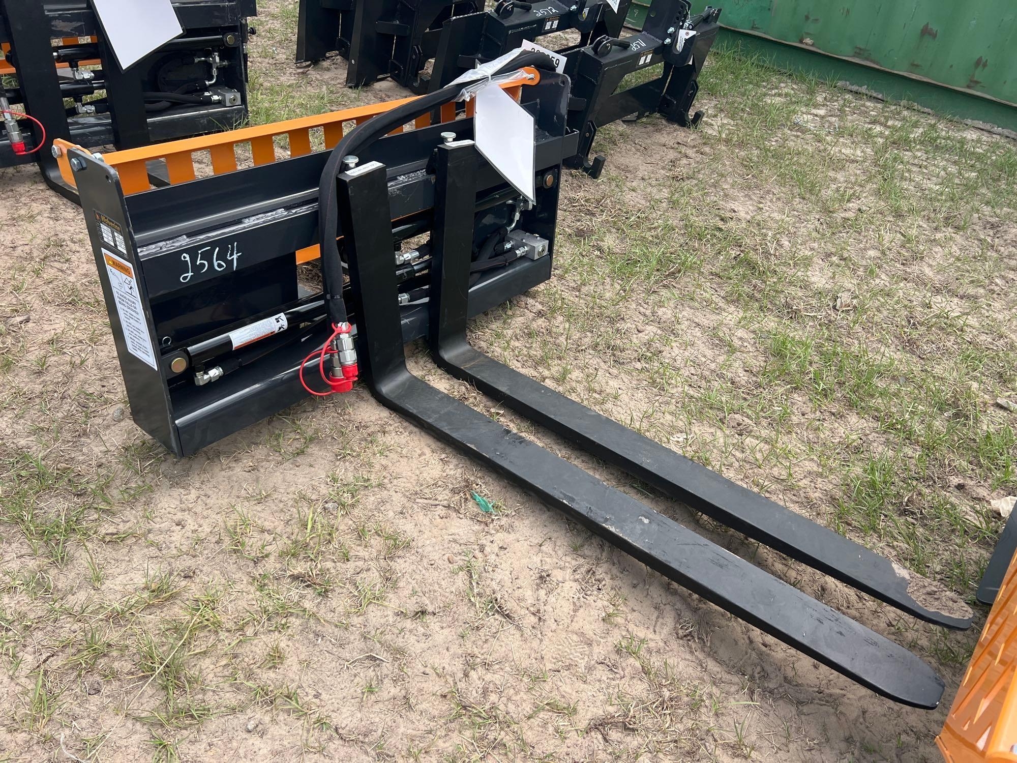 UNUSED WOLVERINE PFA-11-3300G HYD PALLET FORKS (A51248)