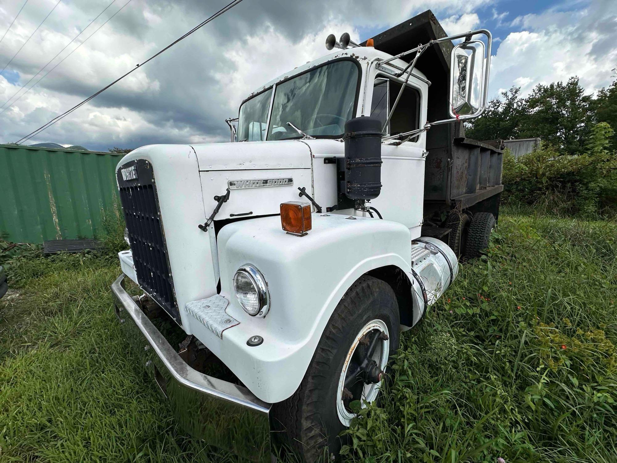 1970 White 9000 Dump Truck (A51572)