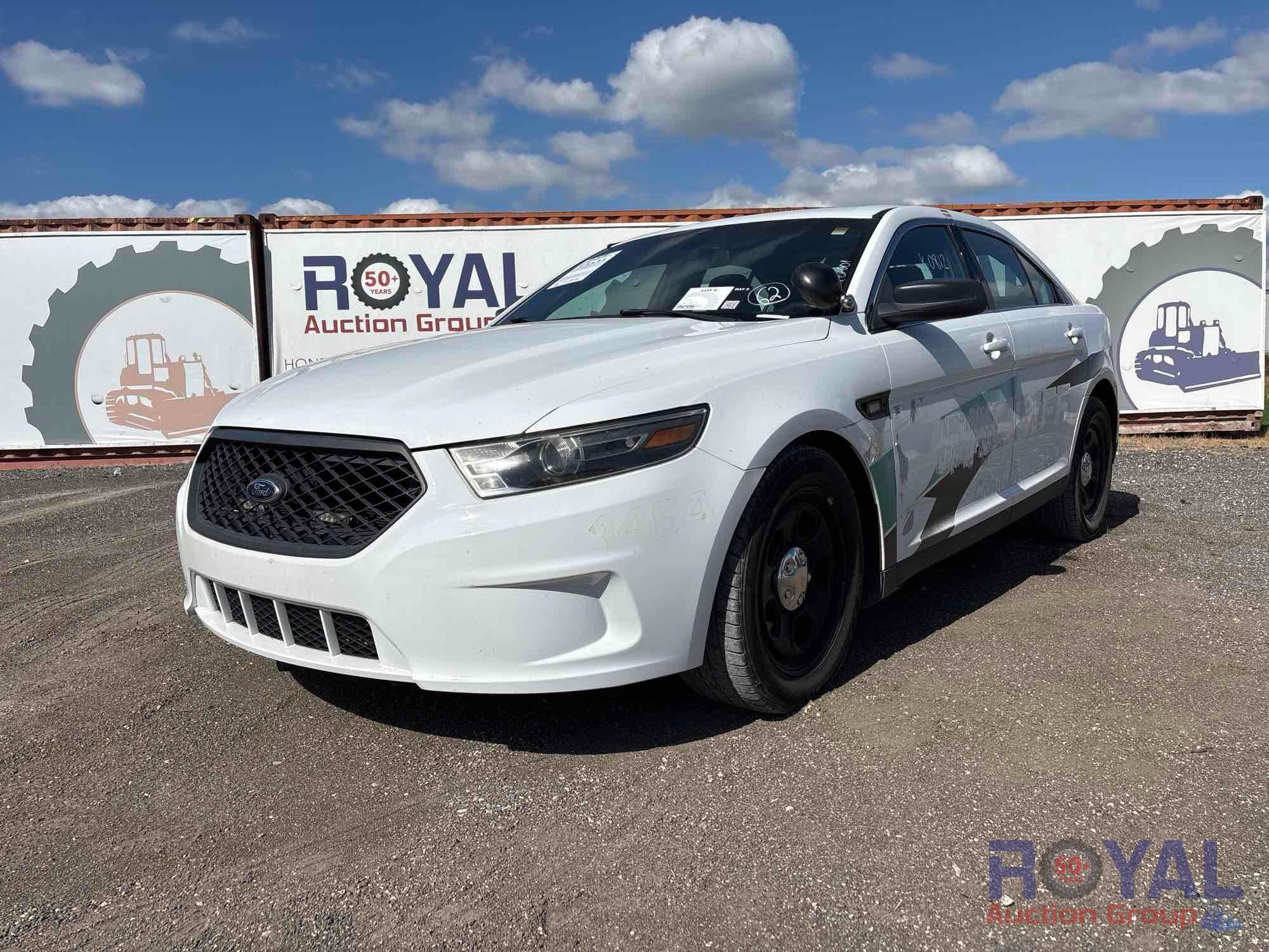 2015 Ford Taurus Sedan (A56859)