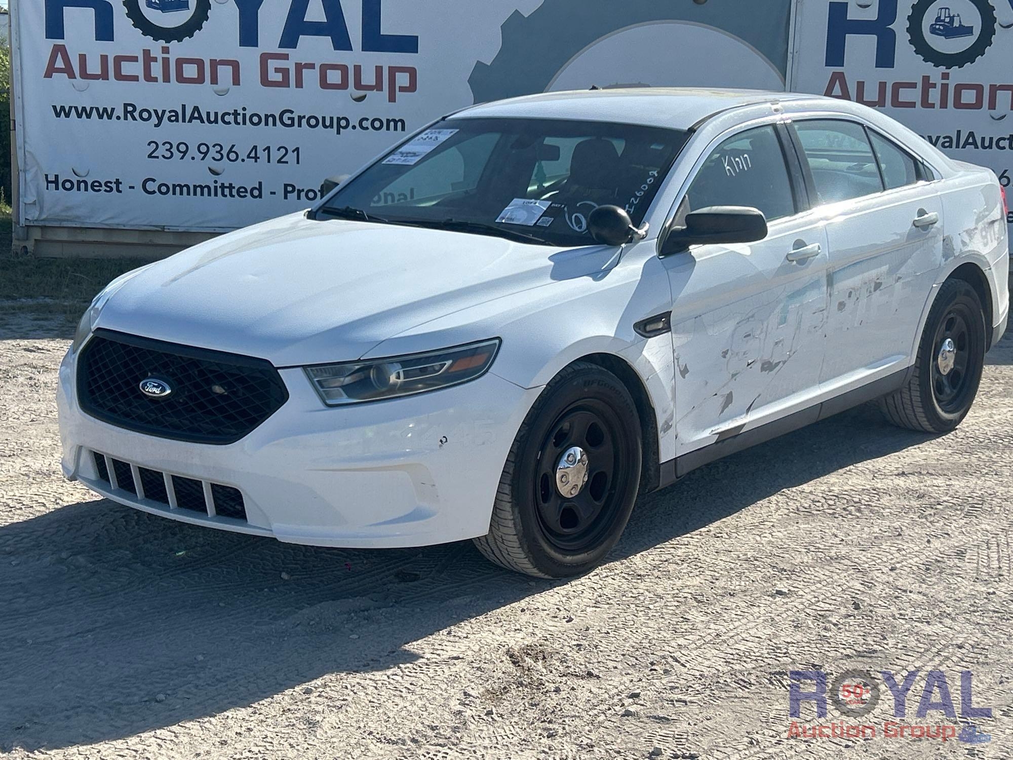 2014 Ford Taurus Sedan (A56859)