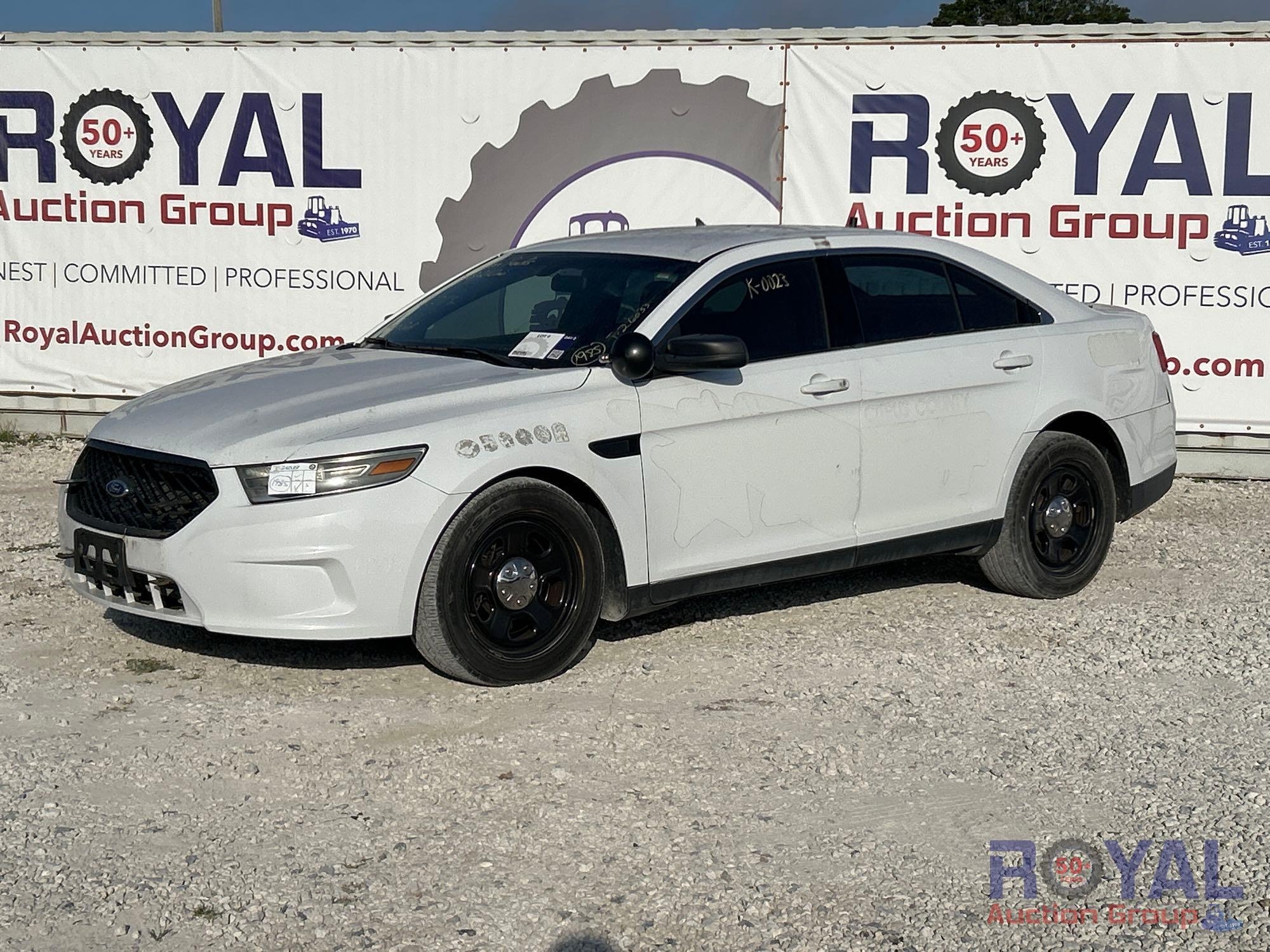 2014 Ford Taurus AWD Sedan (A44572)