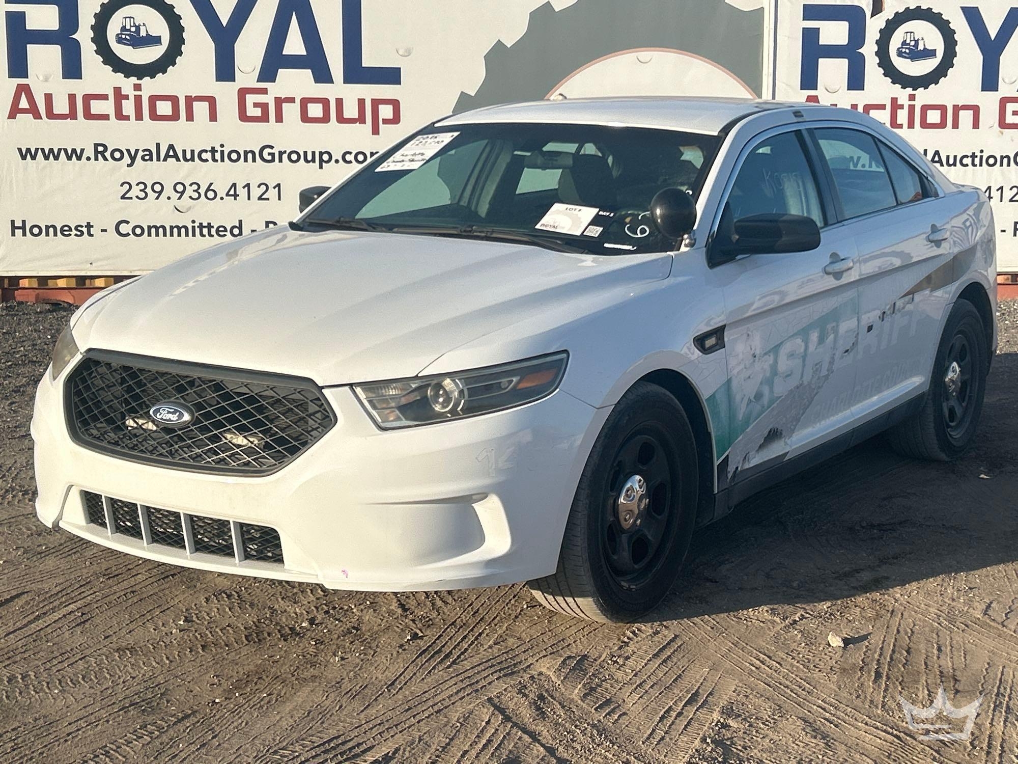 2015 Ford Taurus Sedan (A56859)