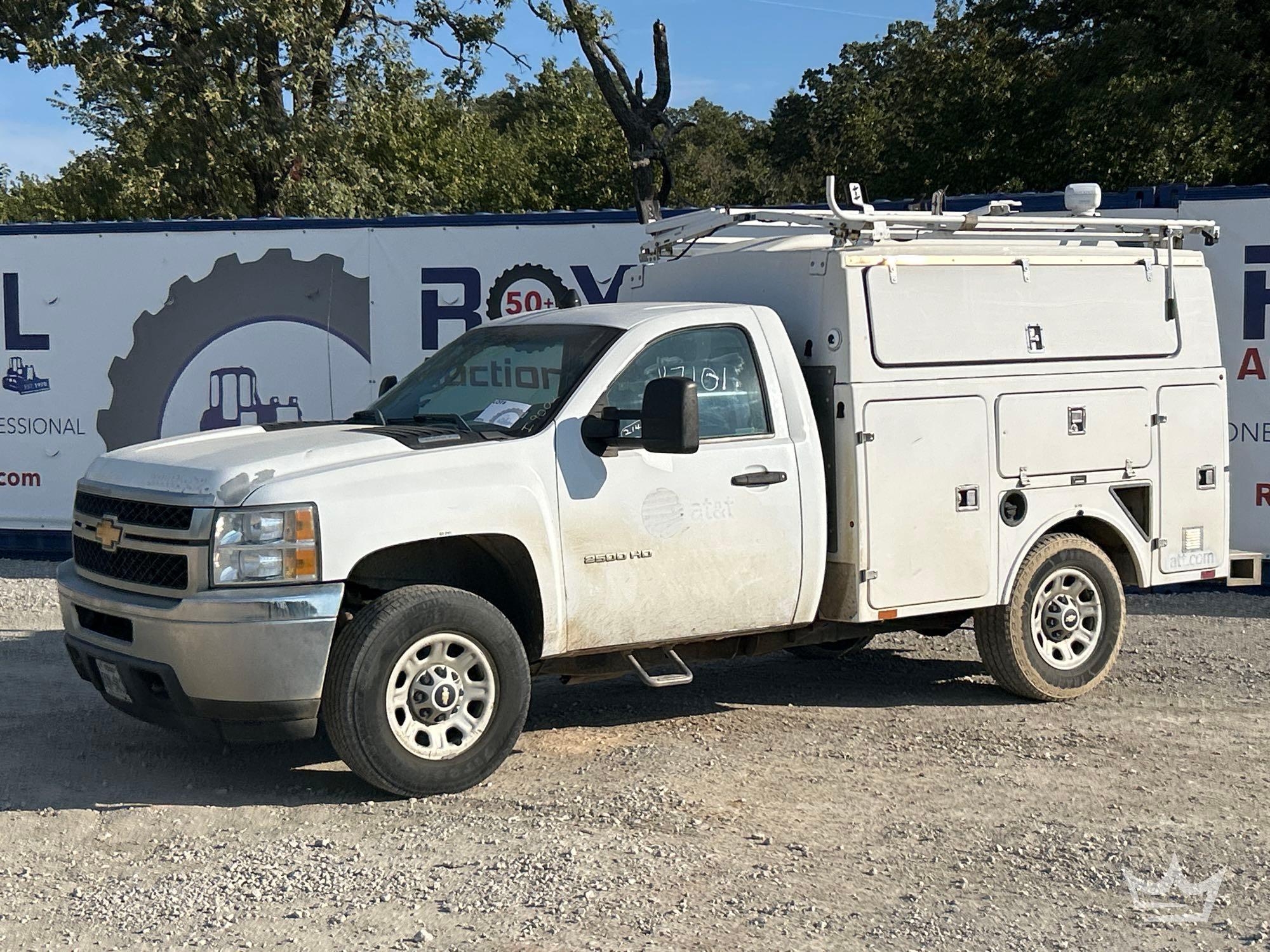 2012 Chevrolet Silverado 2500 HD Enclosed Service Truck (A55973)