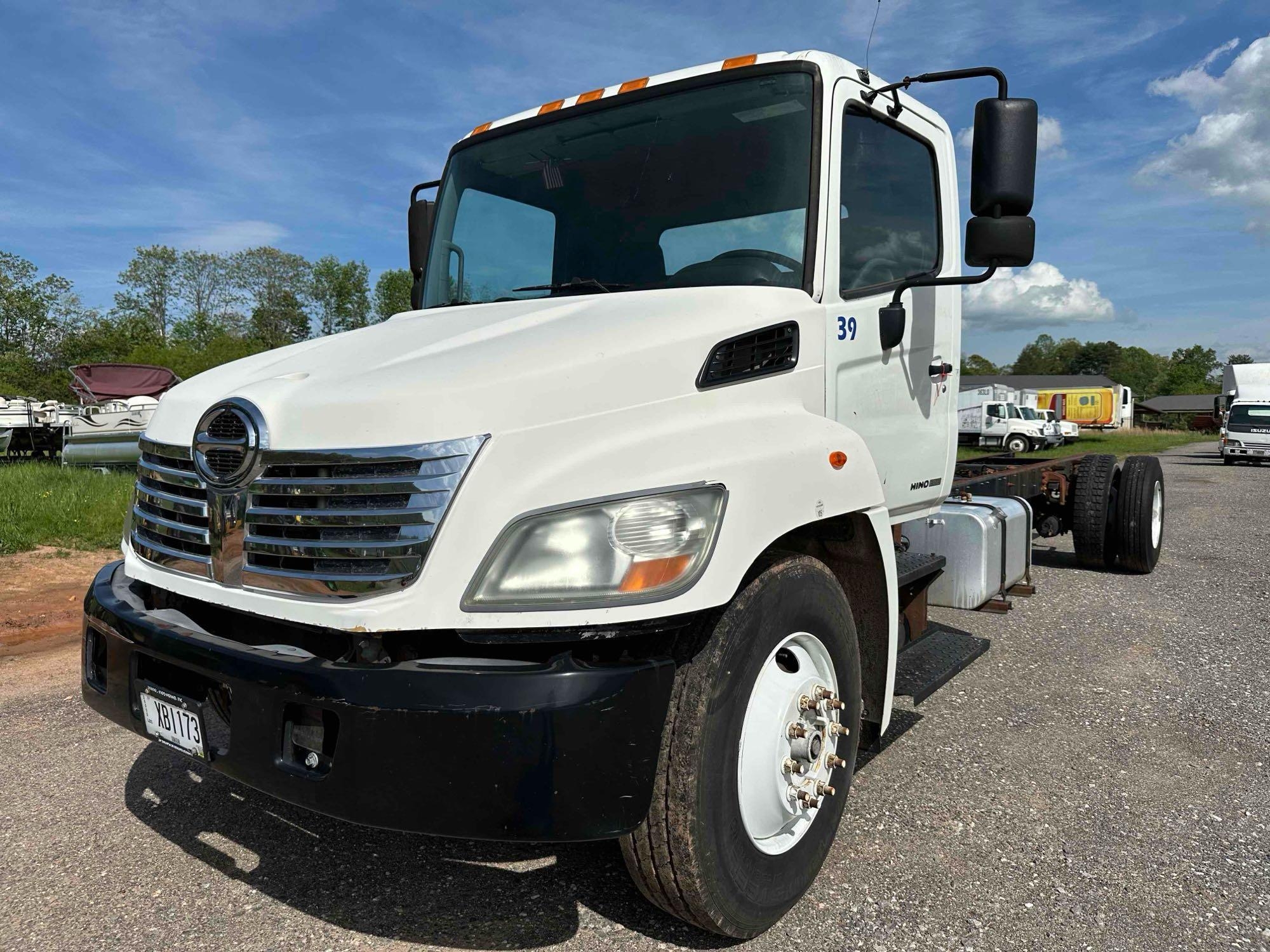 2008 Hino 268 Truck, VIN # 5PVNJ8JV582S51513 (A57453)