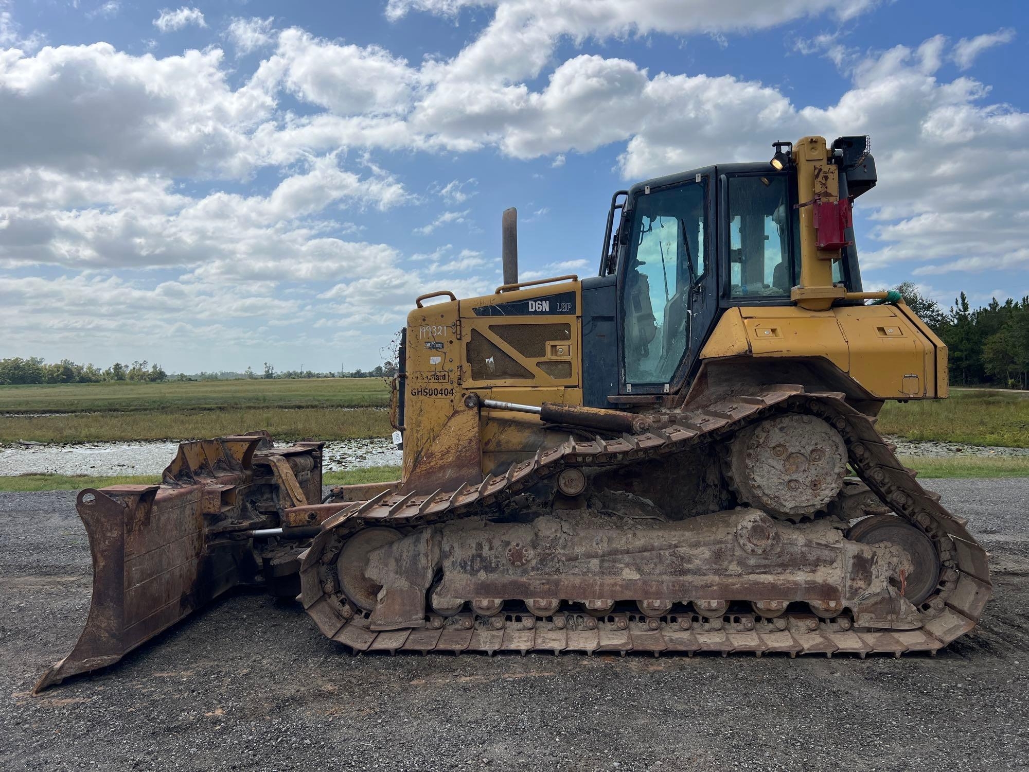 2010 CATERPILLAR D6N LGP DOZER (A51406)