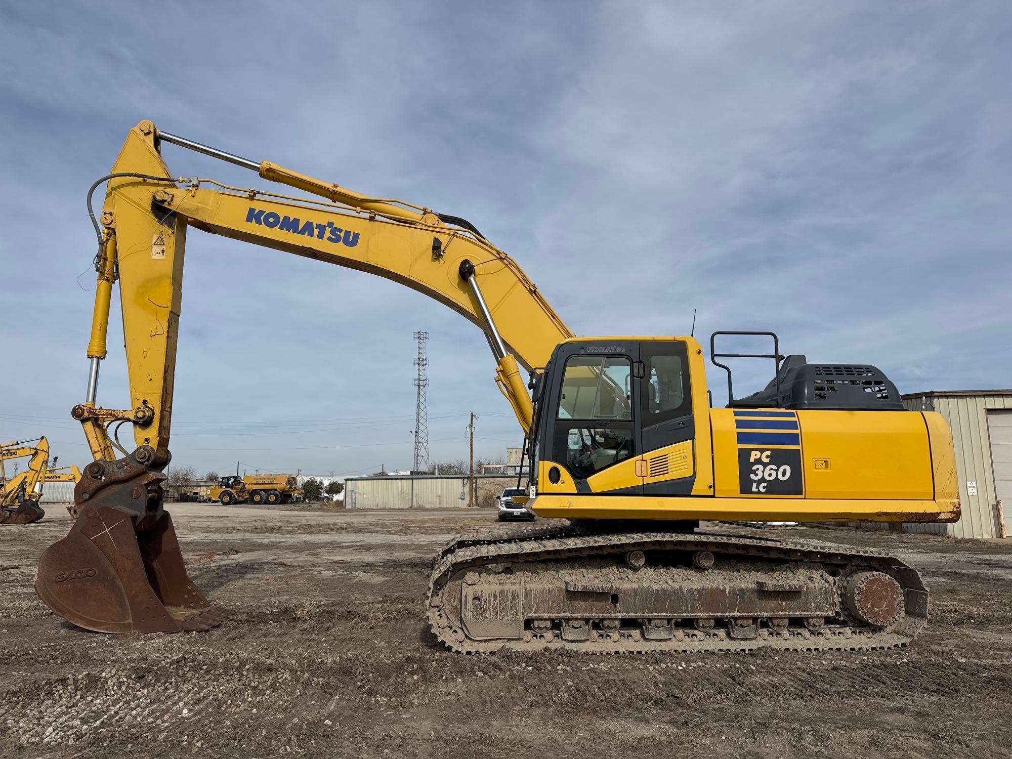 2017 KOMATSU PC360LC-11 EXCAVATOR (A60429)