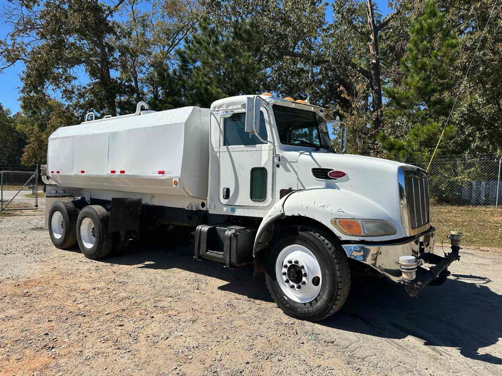 INOP-NON-RUNNING 2008 Peterbilt 340 Water Truck, VIN # 2NPRLN9X78M769162 (A54865)