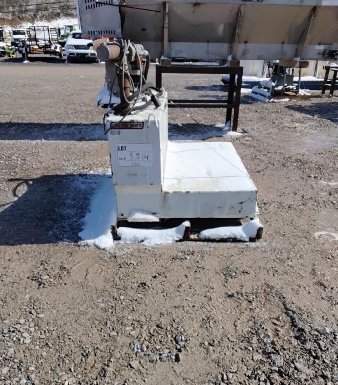 L-Shaped Fuel Tank Hose and Electric Pump (A62679)