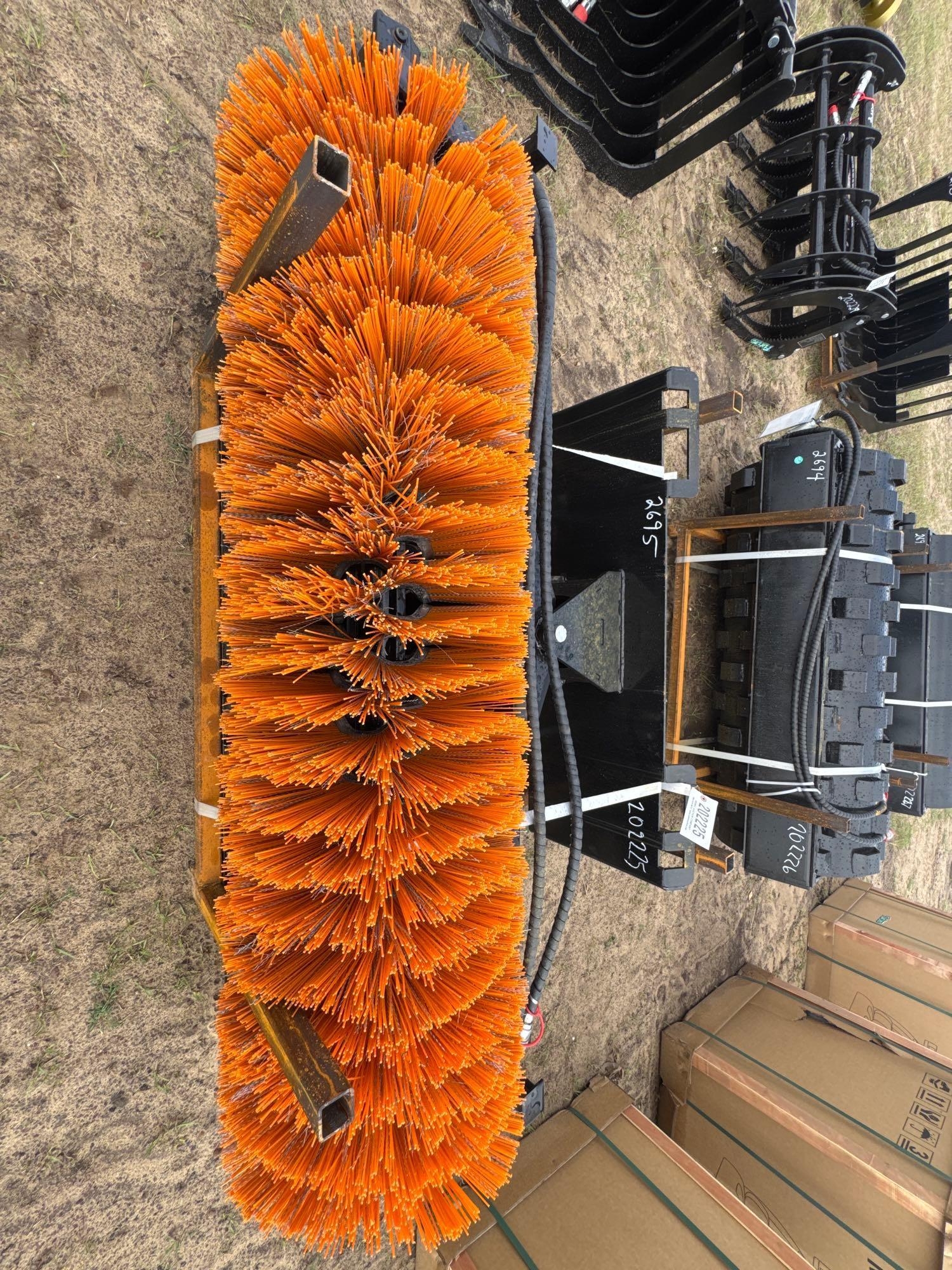 UNUSED FUTURE SE61 - 61" HYD BROOM (A54757)