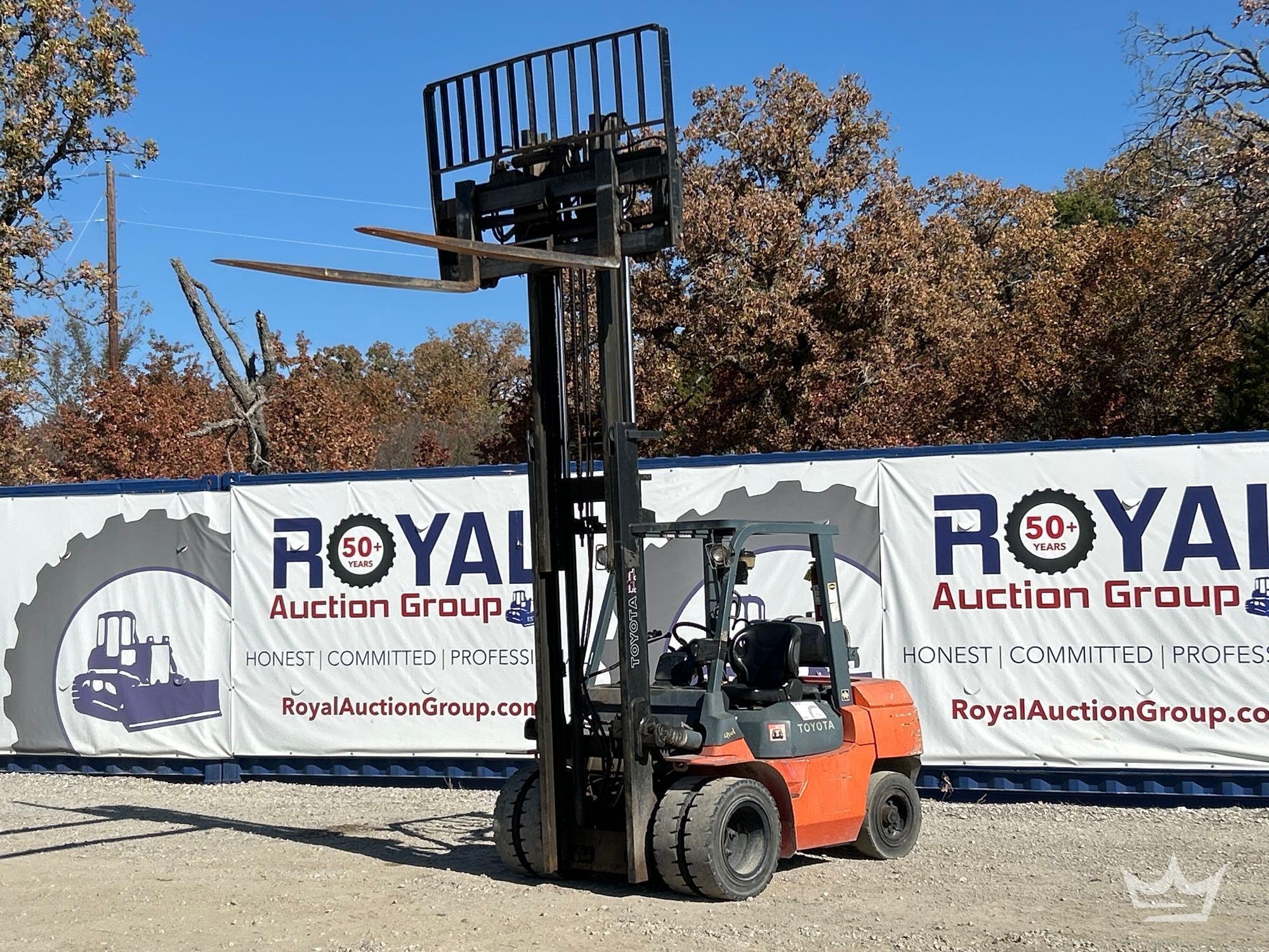 Toyota 7FGU35 8,000lbs Forklift (A55973)