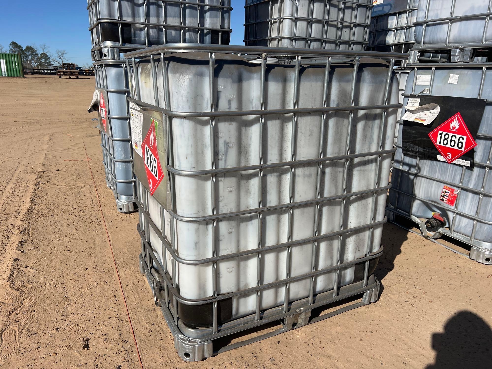 (1) 300 GALLON POLY TOTE W/CAGE (A60432)