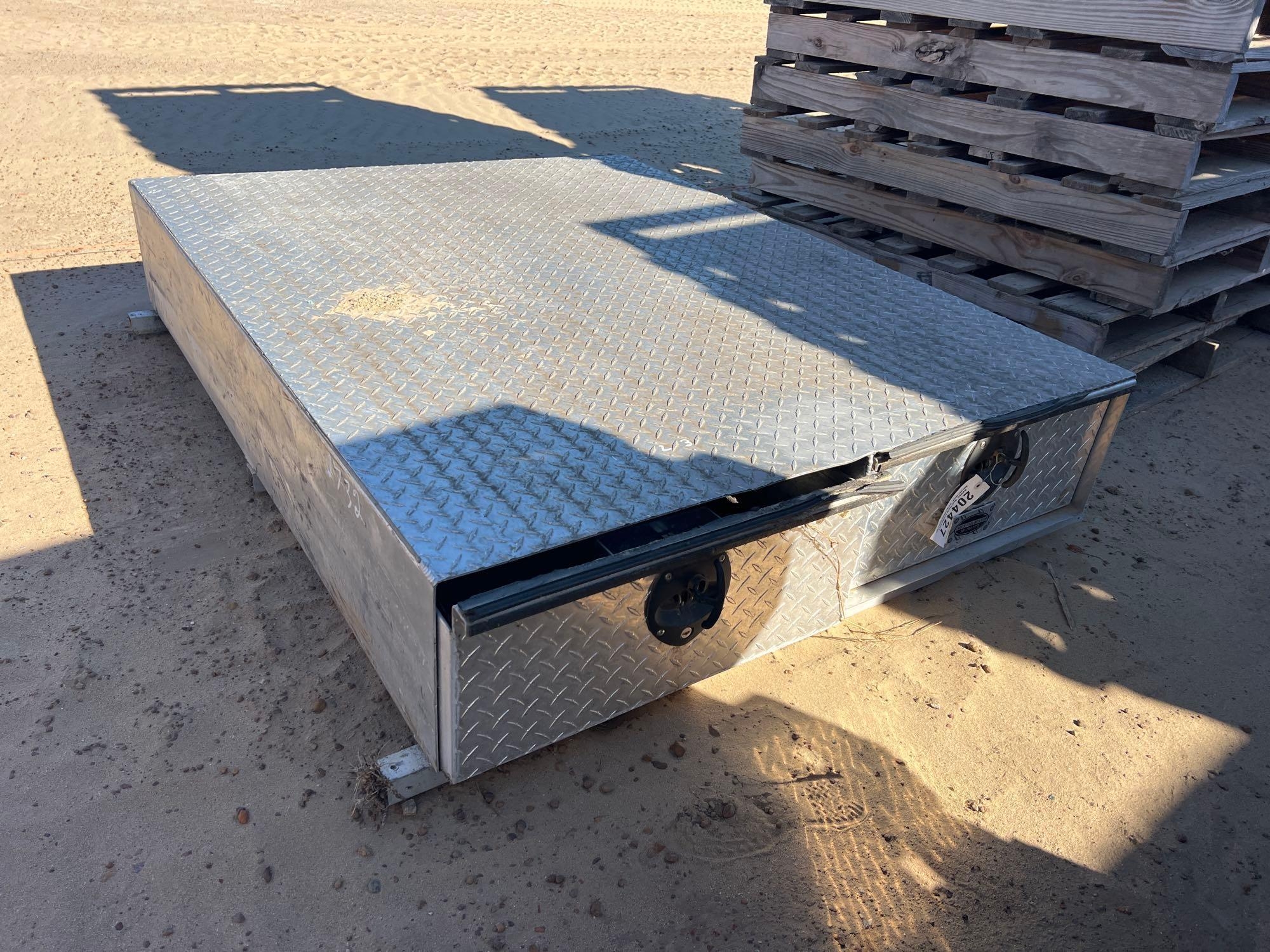 GUN BOX FOR TRUCK BED (A60432)