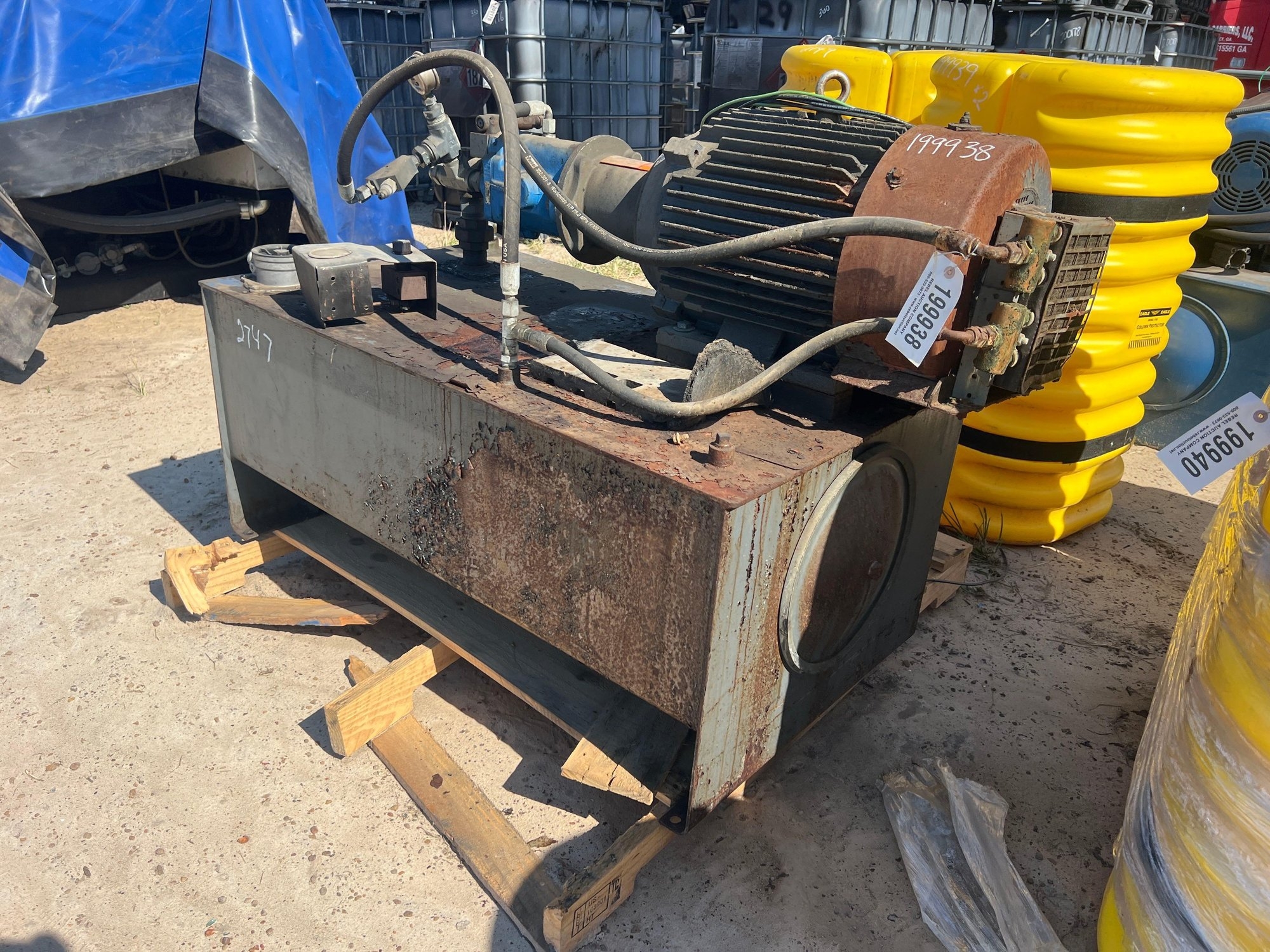 HYD PUMP & TANK SET (A51248)